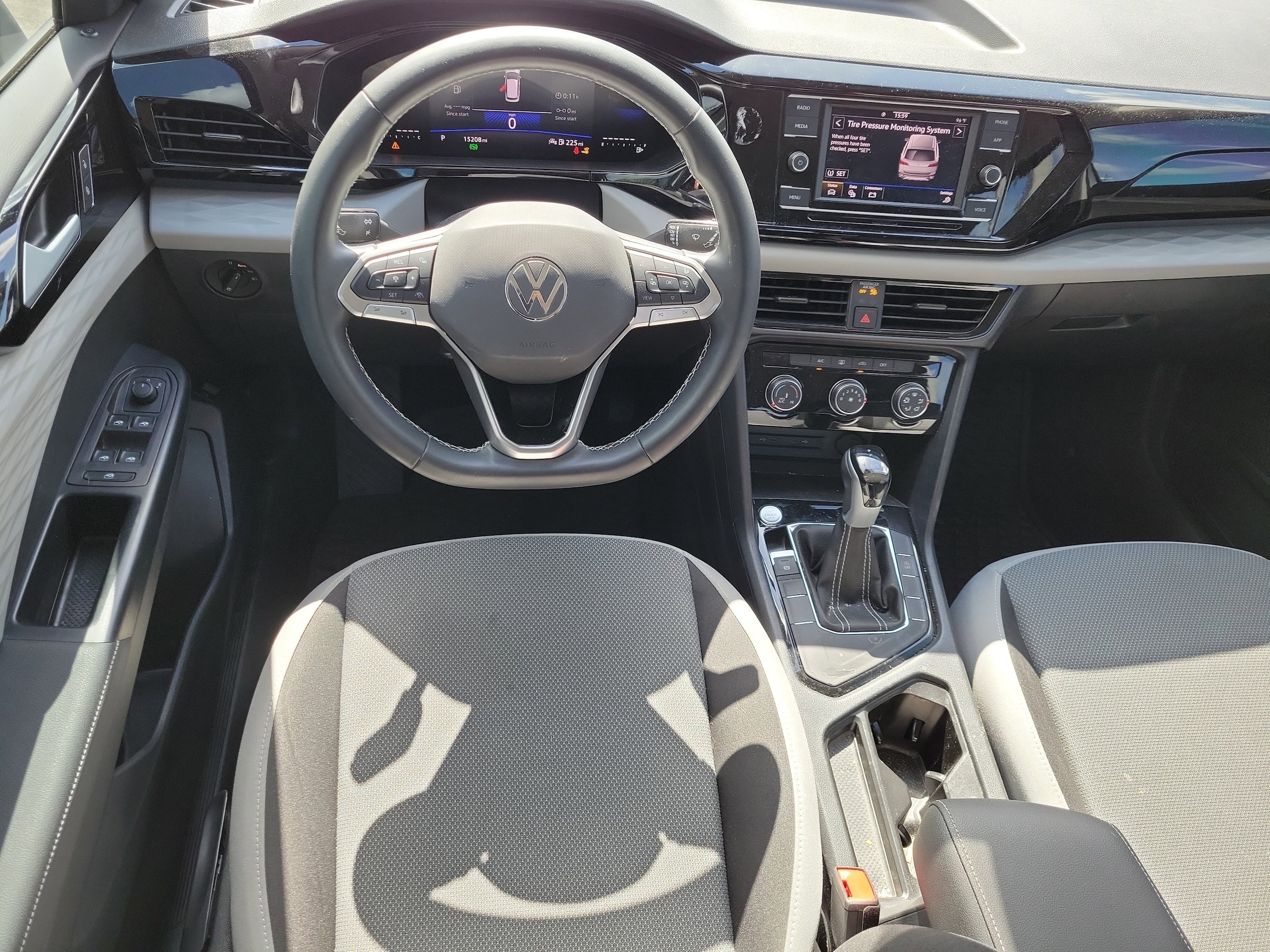 2024 Volkswagen Taos S - Photo 12