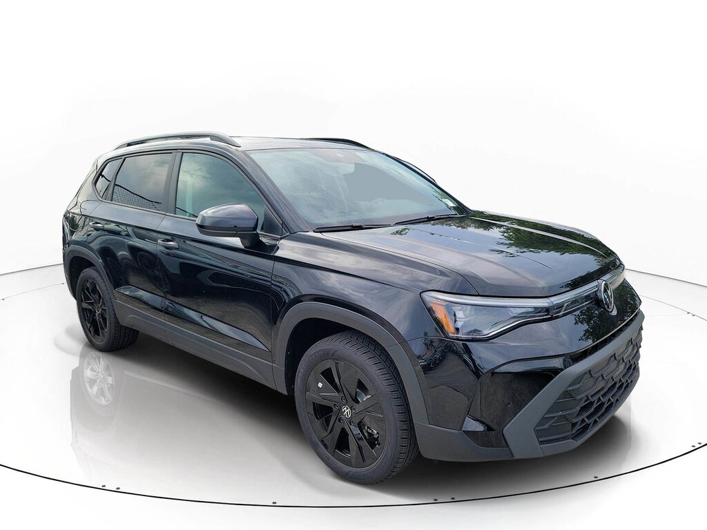 New 2026 Volkswagen Taos 1.5T SE Black SUV