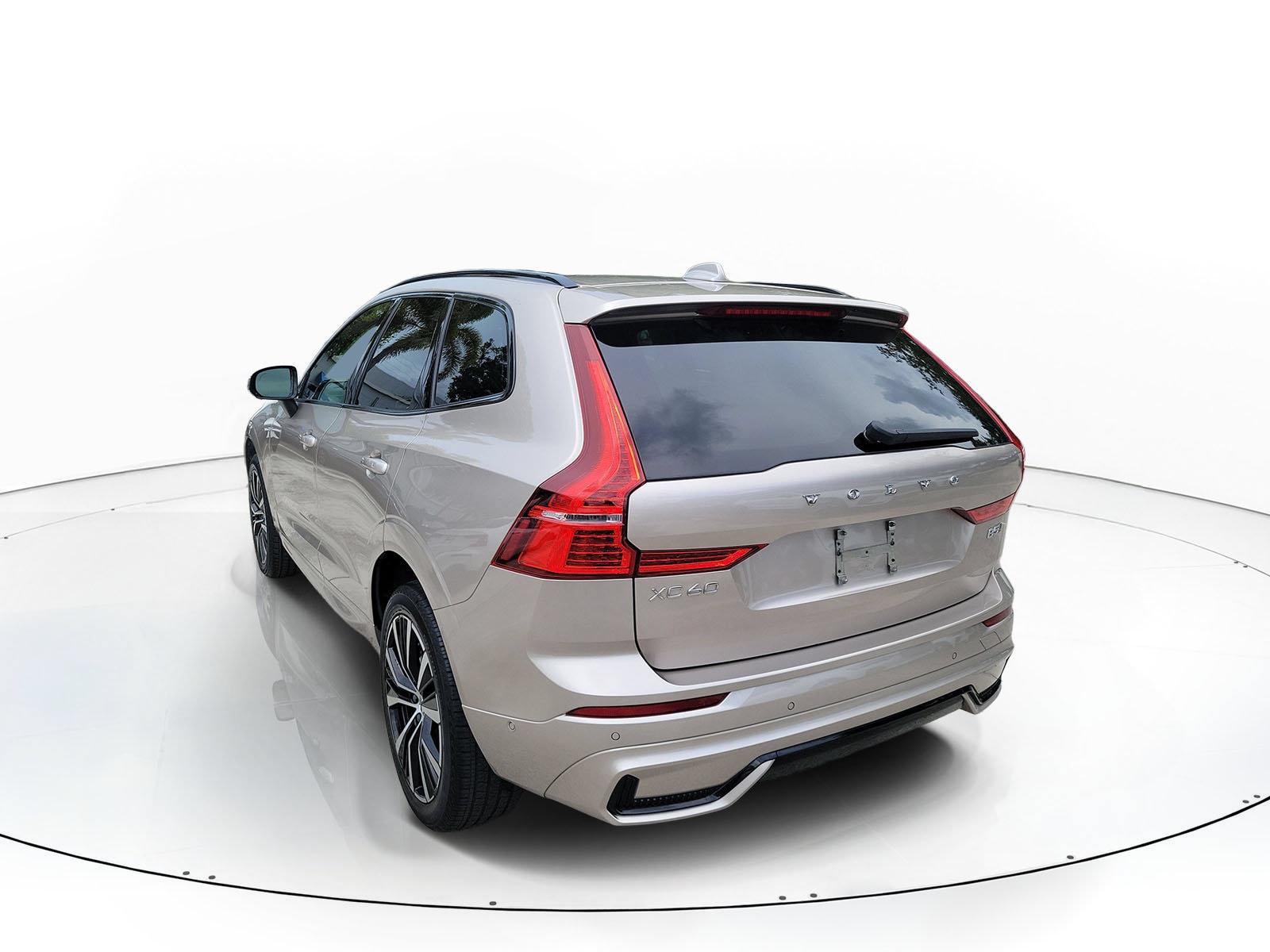 2024 Volvo XC60 Plus - Photo 7