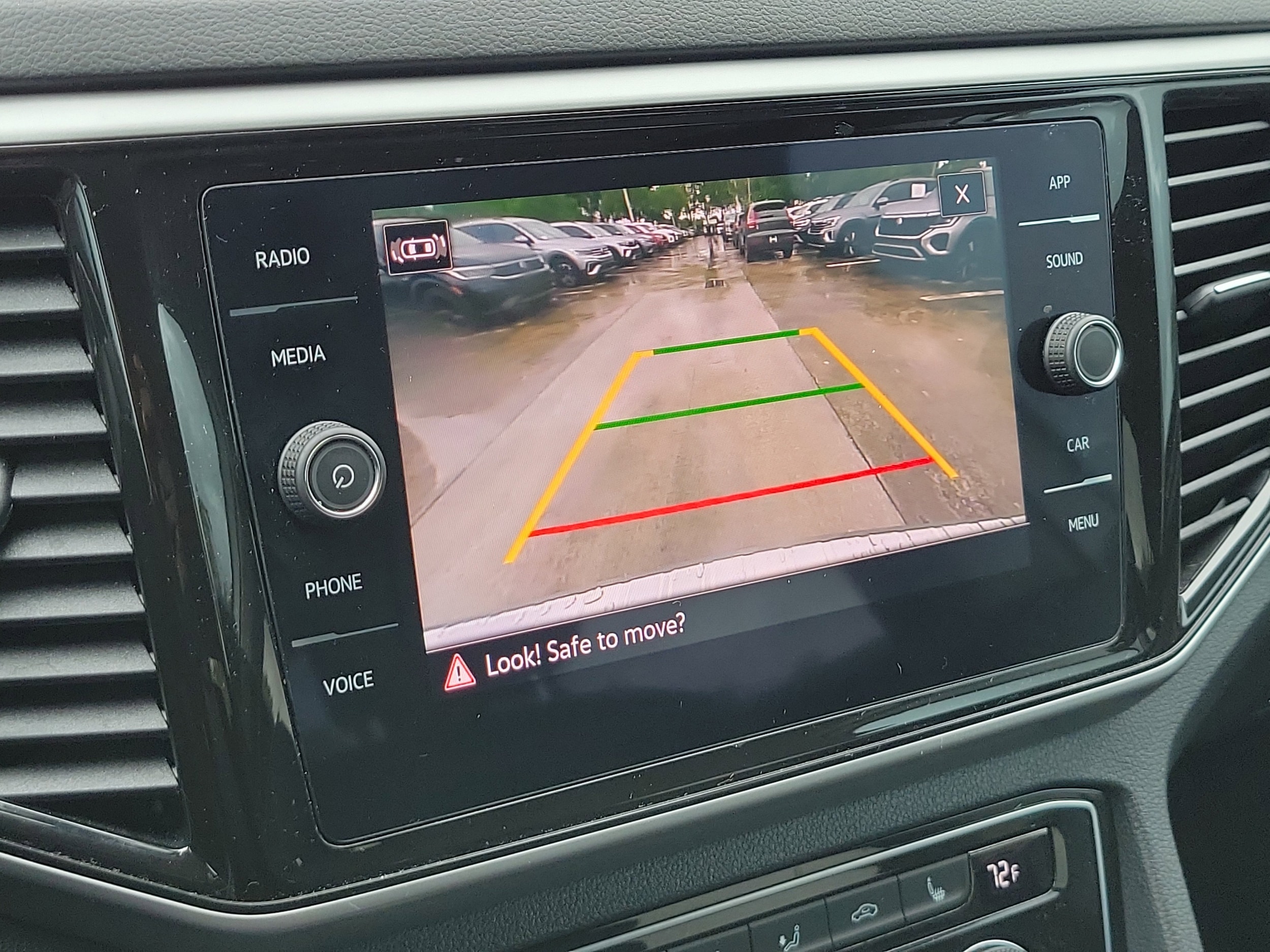 2023 Volkswagen Atlas SE w/Tech - Photo 23