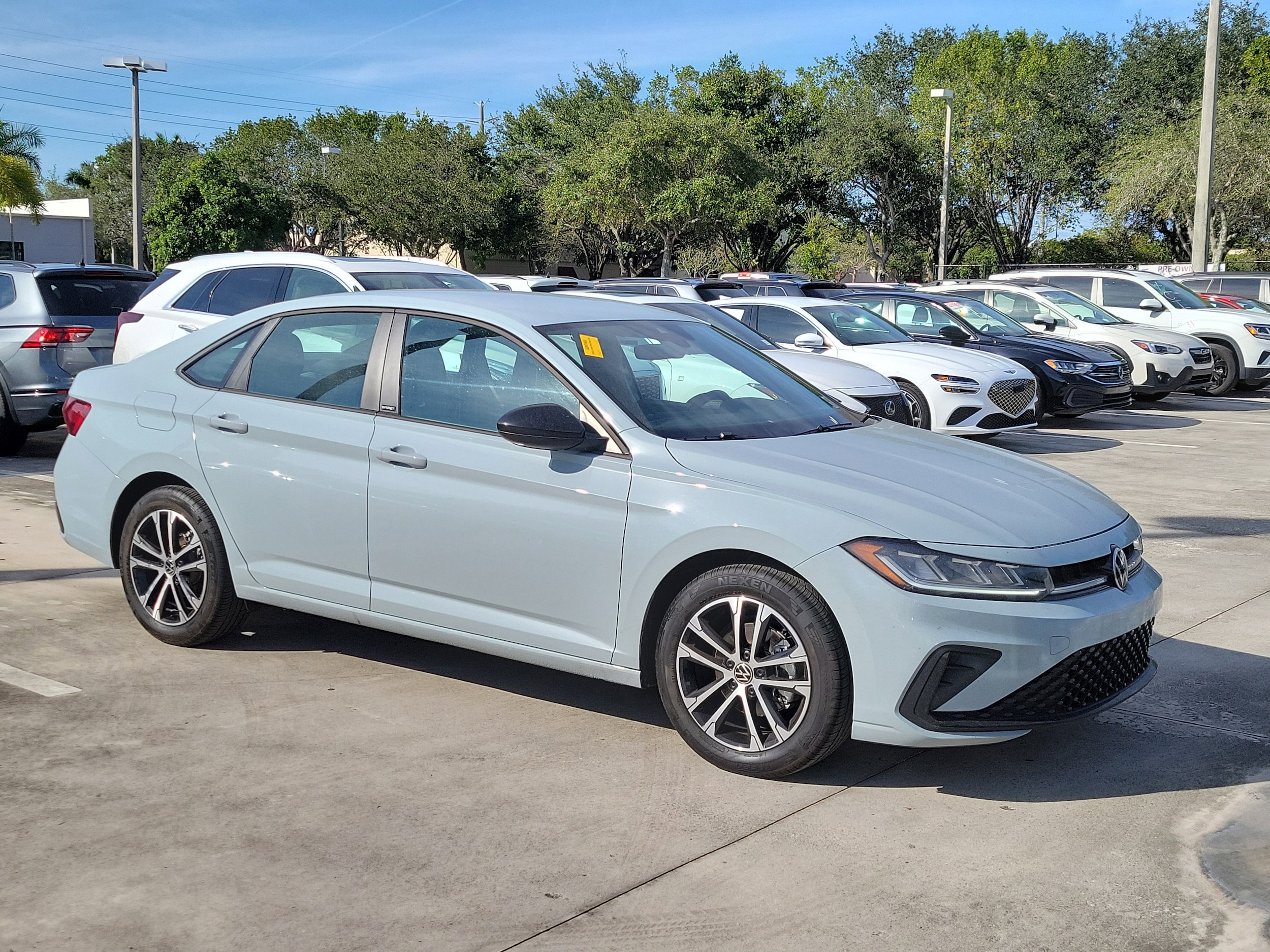 2025 Volkswagen Jetta Sport's photo