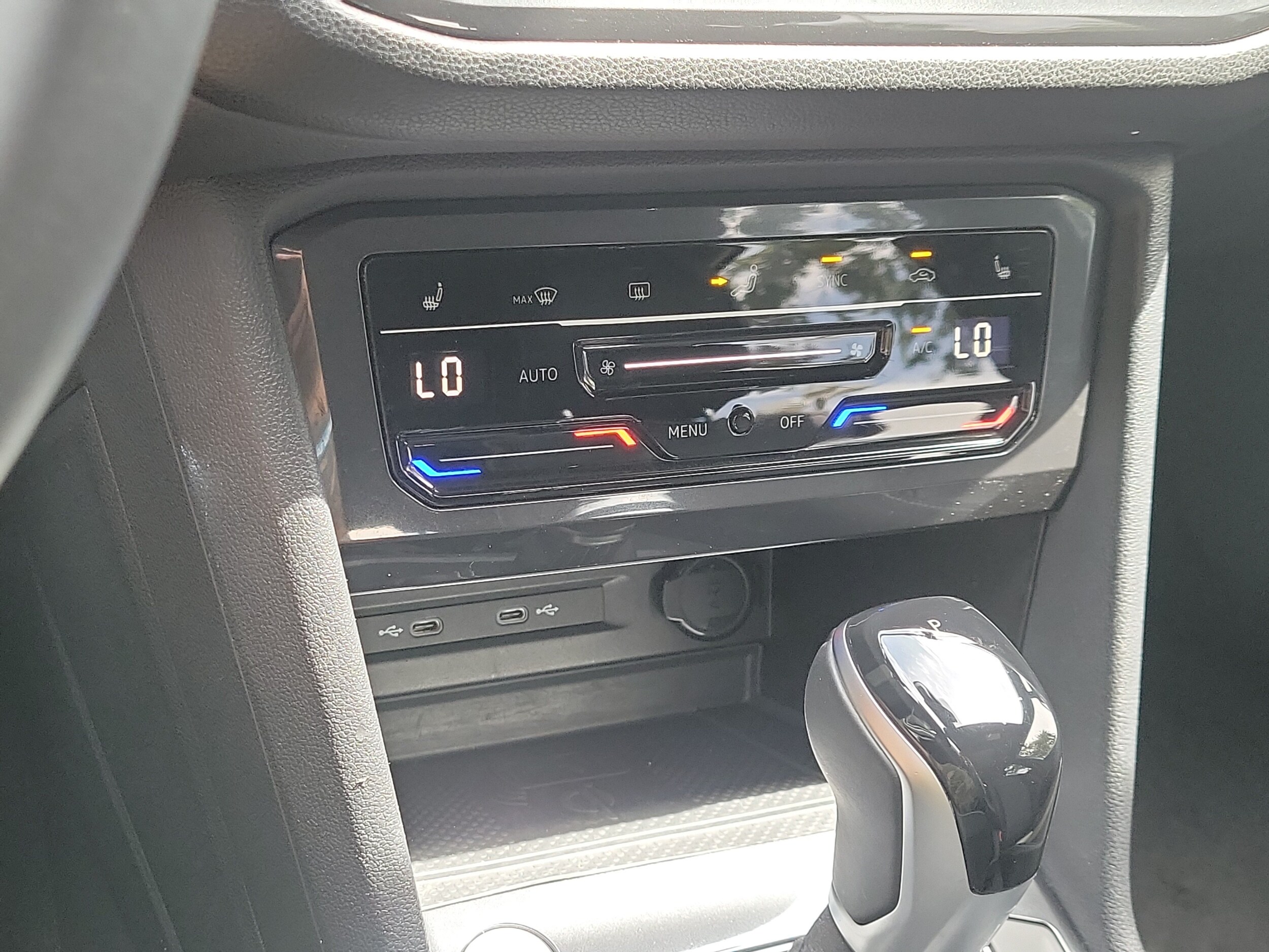 2023 Volkswagen Tiguan SE R-LINE BLACK - Photo 27