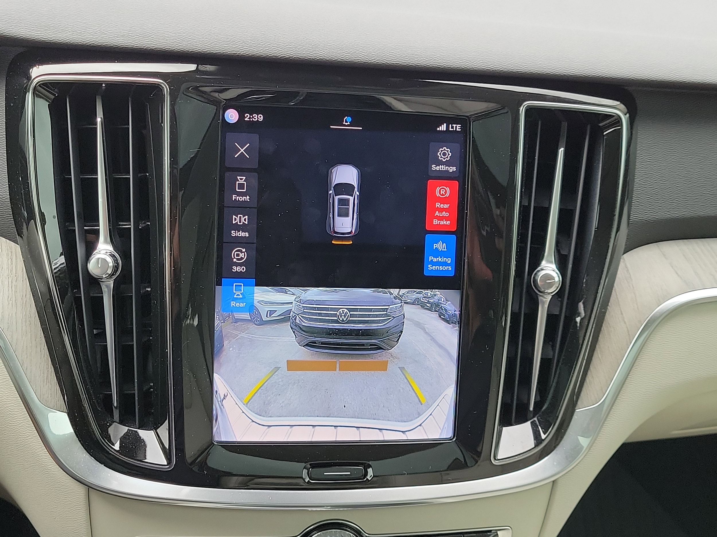 2023 Volvo V60 Cross Country Plus - Photo 26