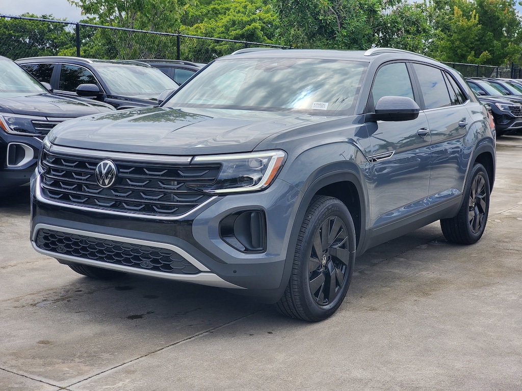 New 2026 Volkswagen Atlas Cross Sport 2.0T SE w/Technology SUV