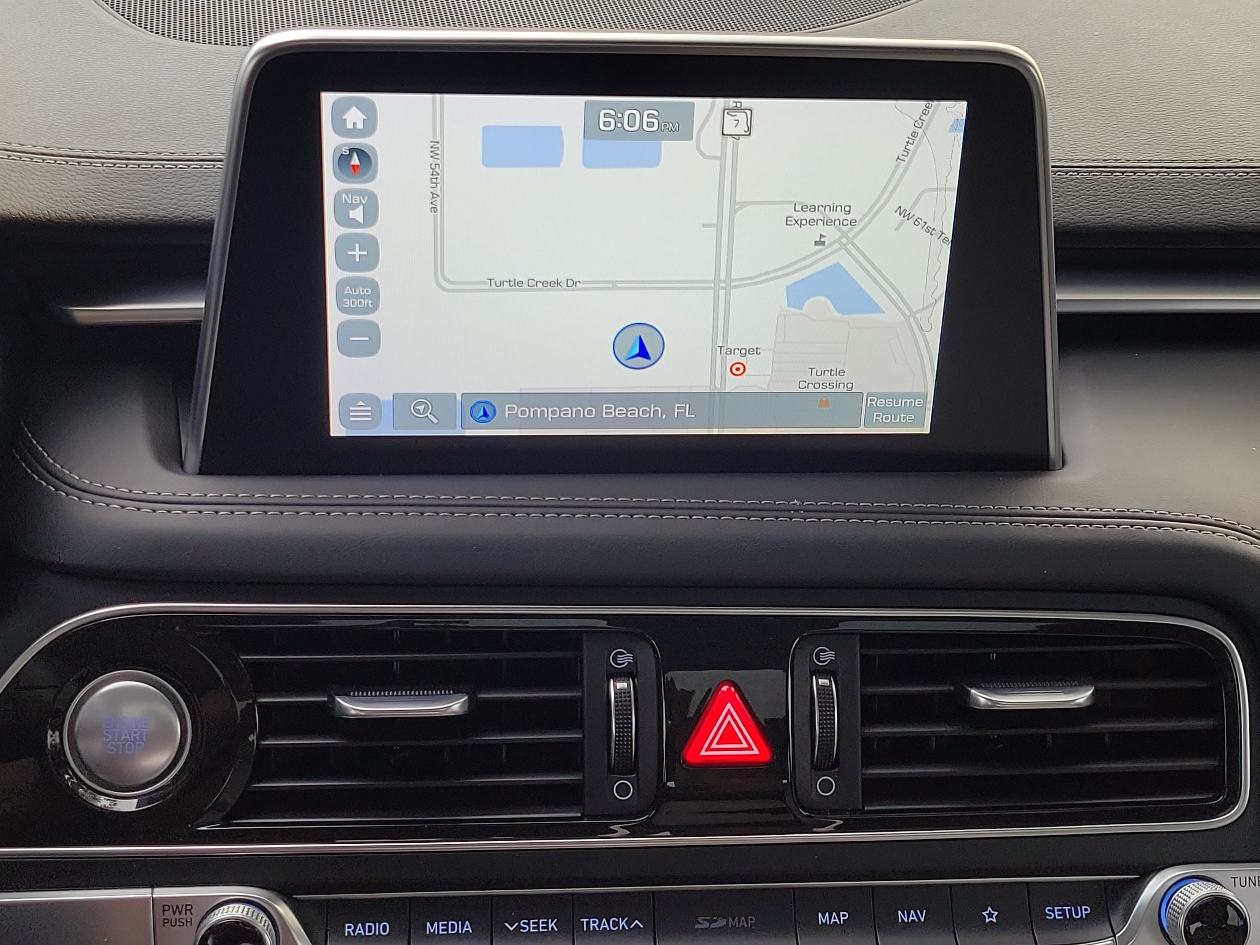 2021 GENESIS G70 Standard - Photo 27