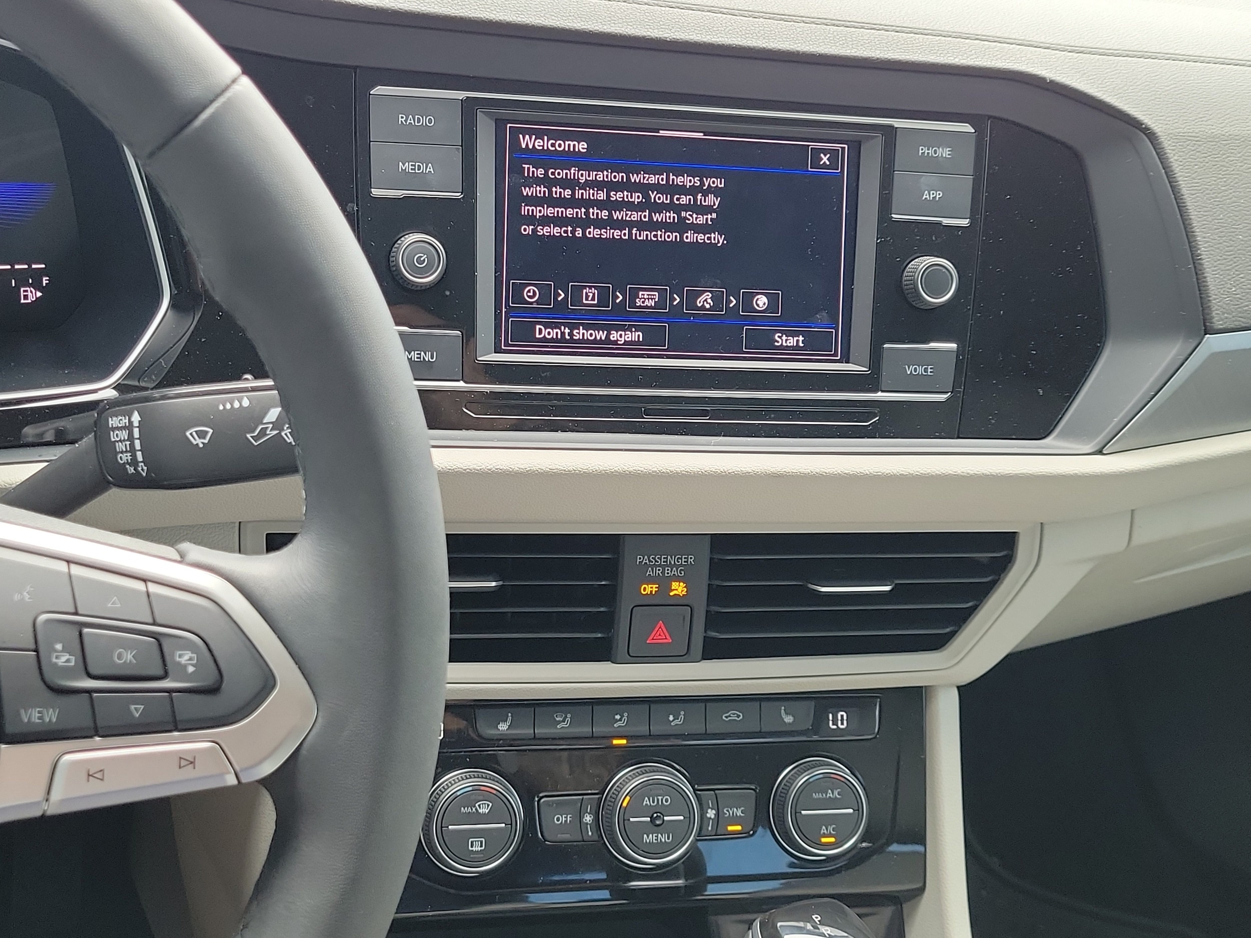 2024 Volkswagen Jetta SE - Photo 19