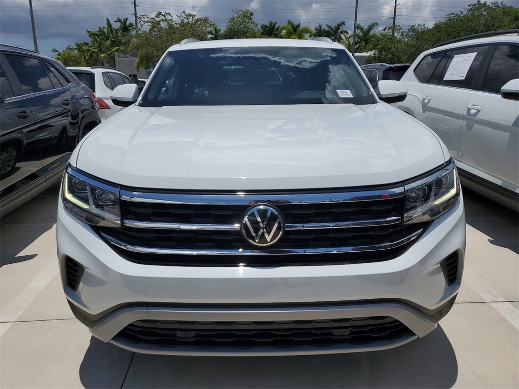 Used 2021 Volkswagen Atlas Cross Sport SE w/Tech with VIN 1V2JE2CA8MC215876 for sale in Coconut Creek, FL