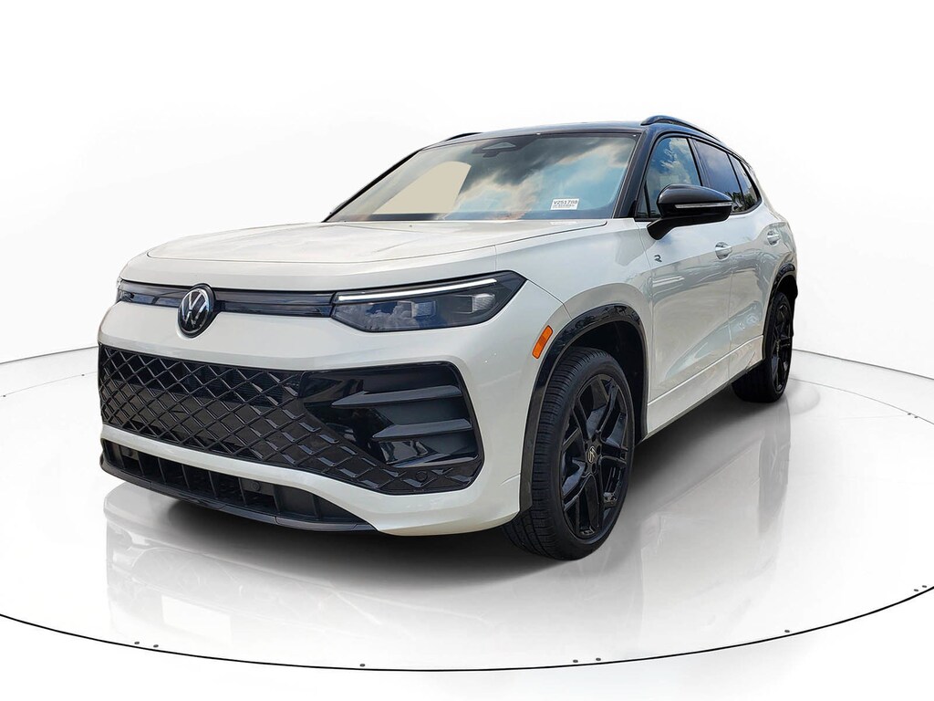 New 2026 Volkswagen Tiguan SE R-Line Black SUV