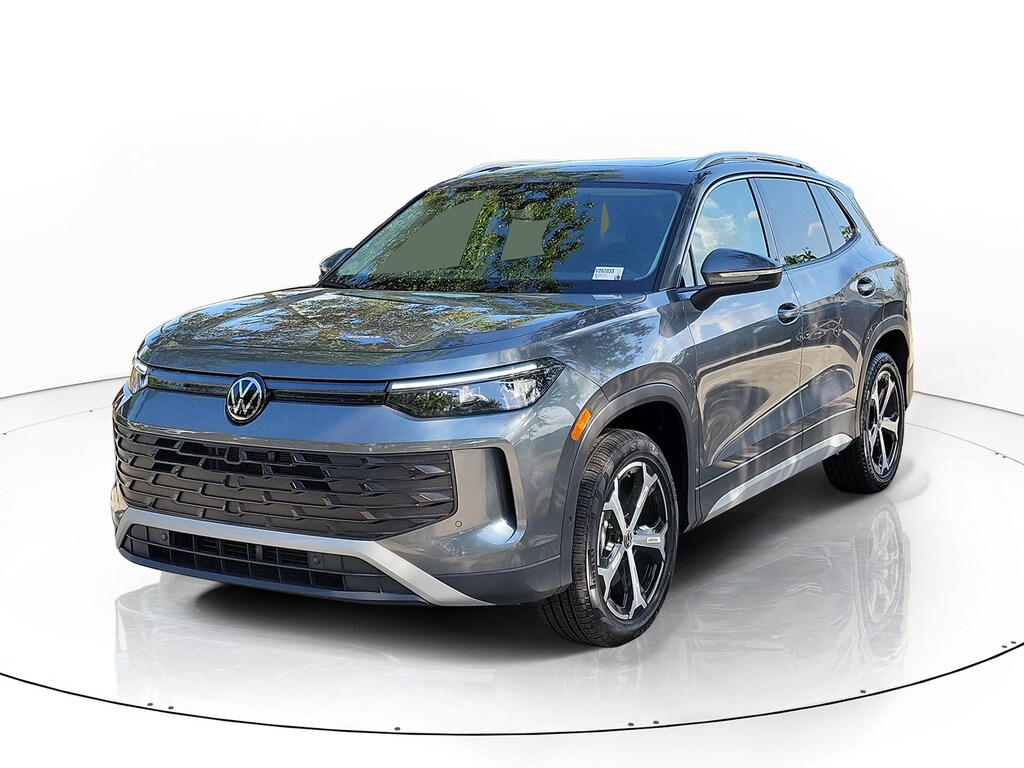 New 2026 Volkswagen Tiguan SE SUV