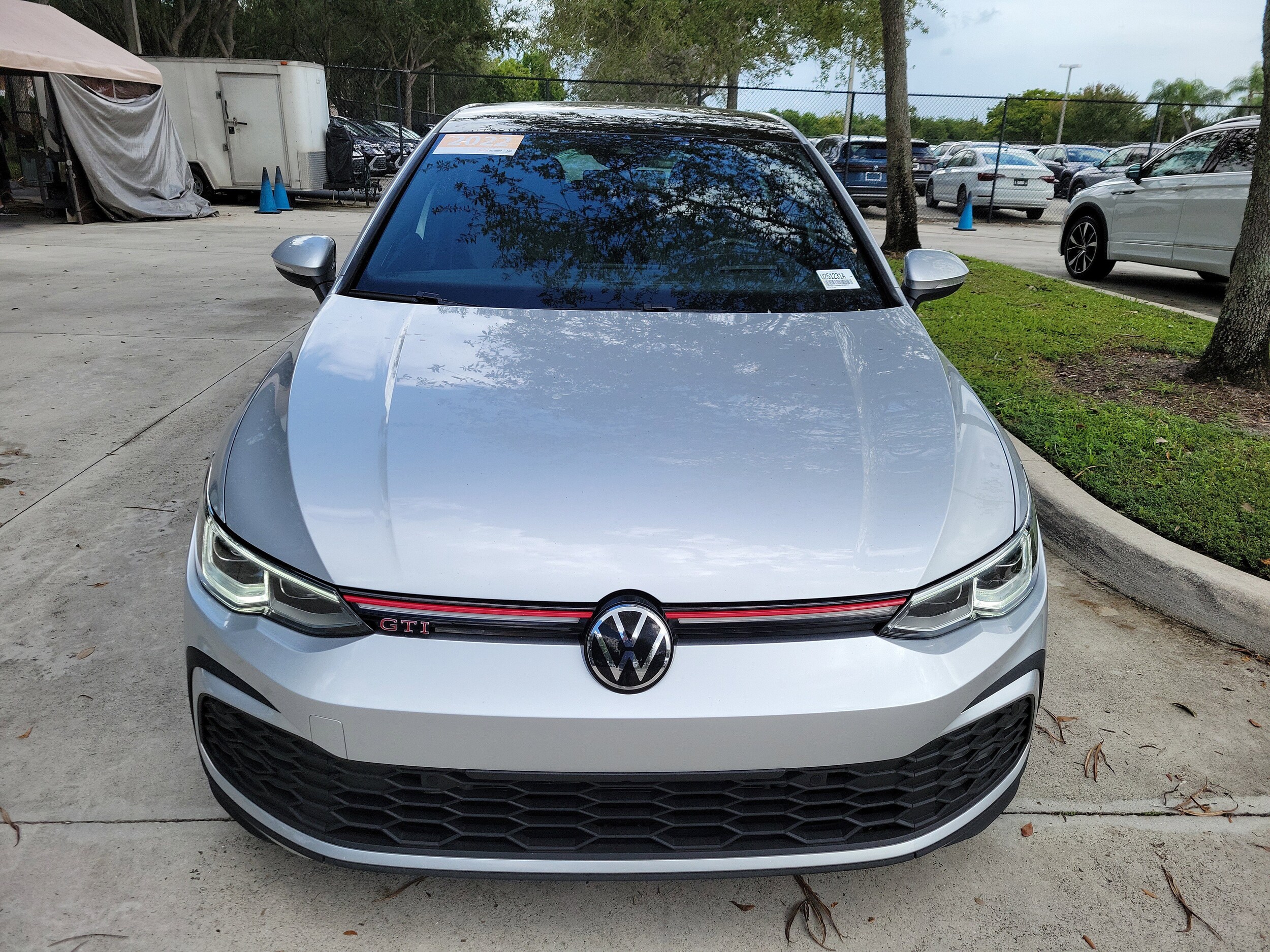 2022 Volkswagen Golf GTI Autobahn photo 2