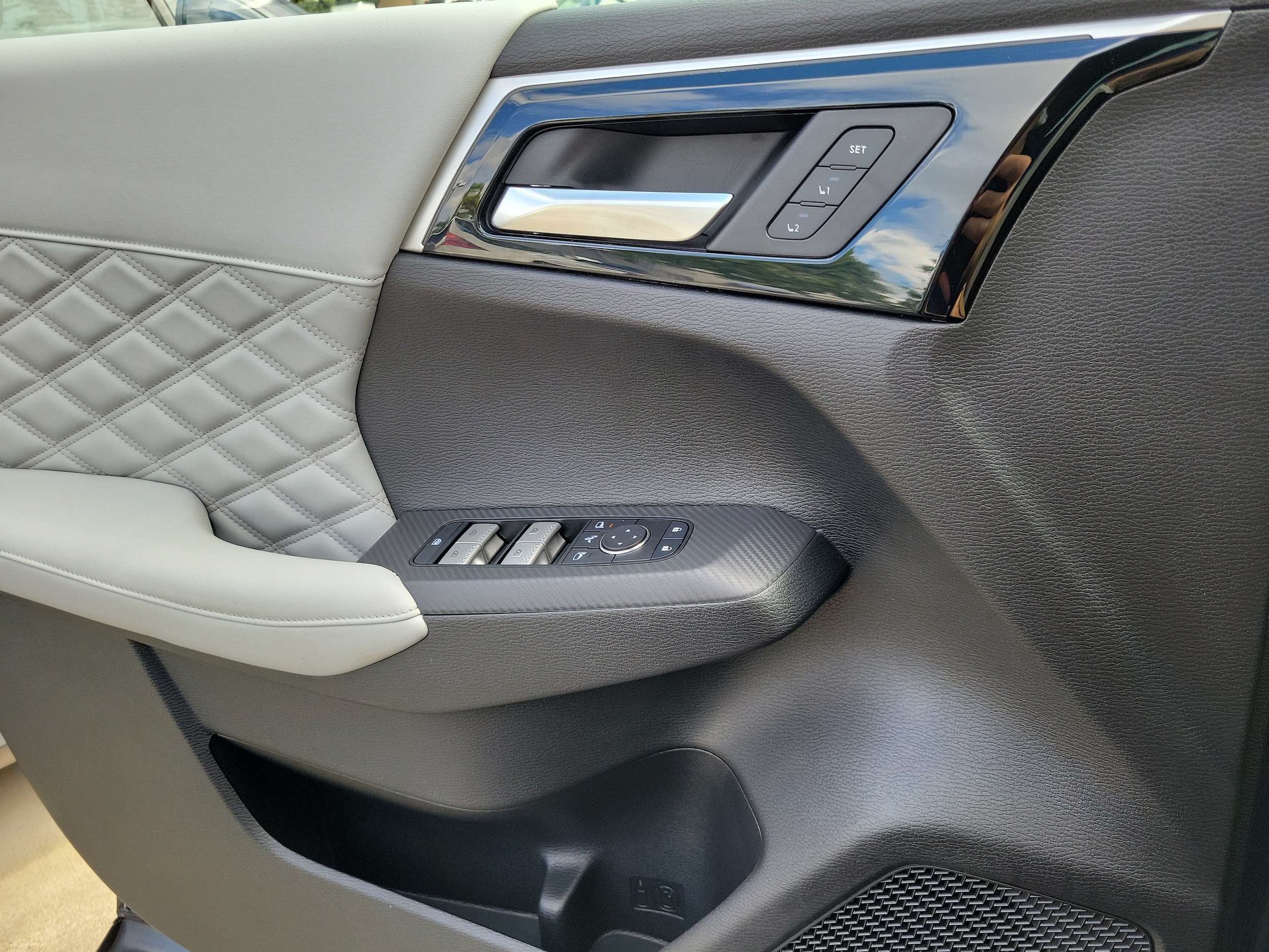 2023 Mitsubishi Outlander SEL - Photo 18