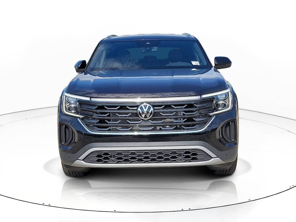New 2026 Volkswagen Atlas Cross Sport SE w/Technology SUV
