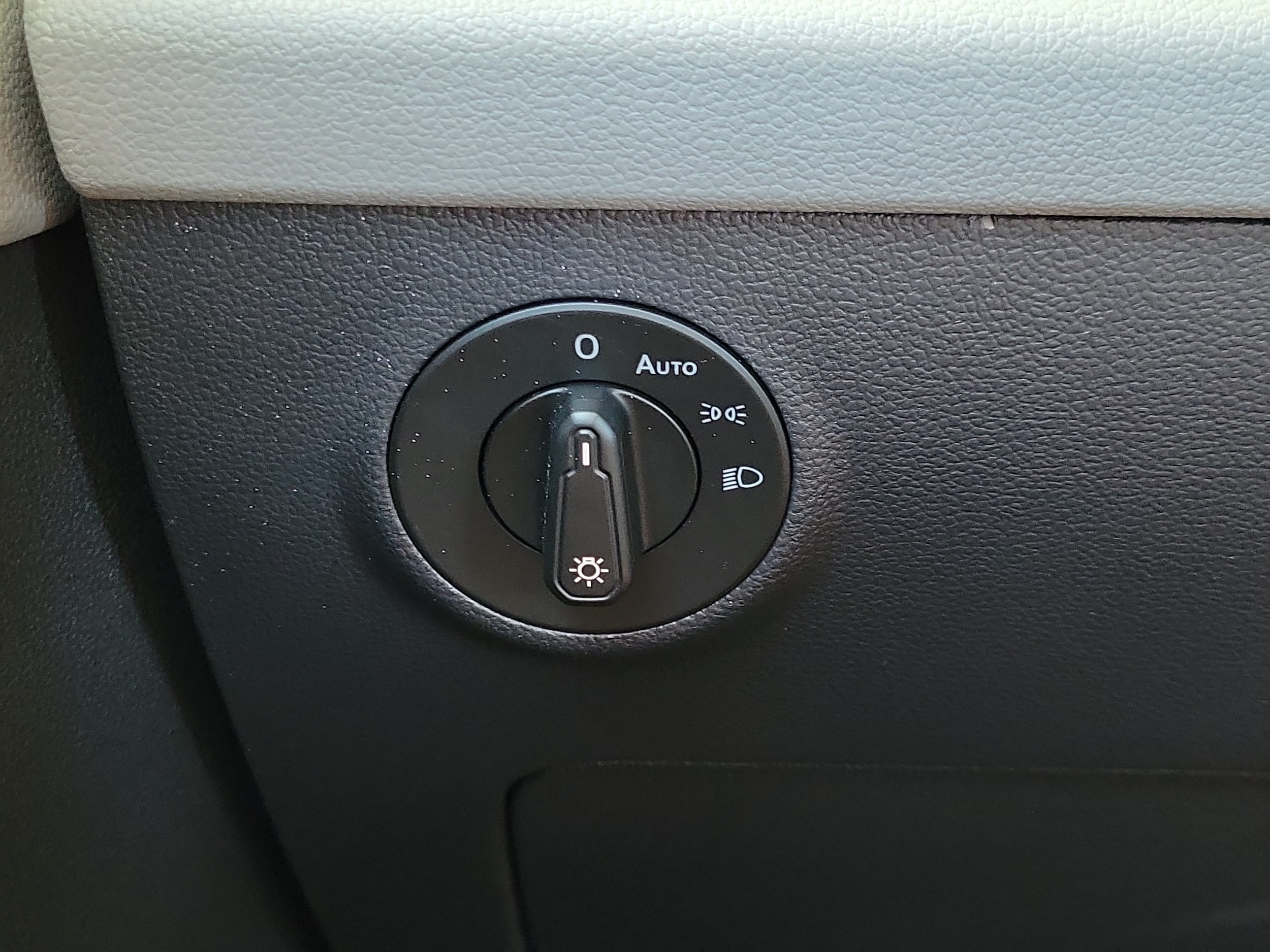 2024 Volkswagen Taos S - Photo 24