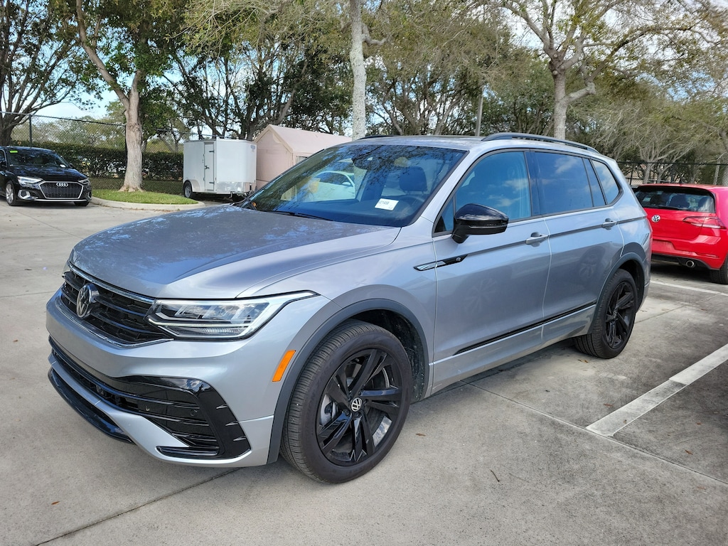 Used 2024 Volkswagen Tiguan 2.0T SE R-Line Black SUV