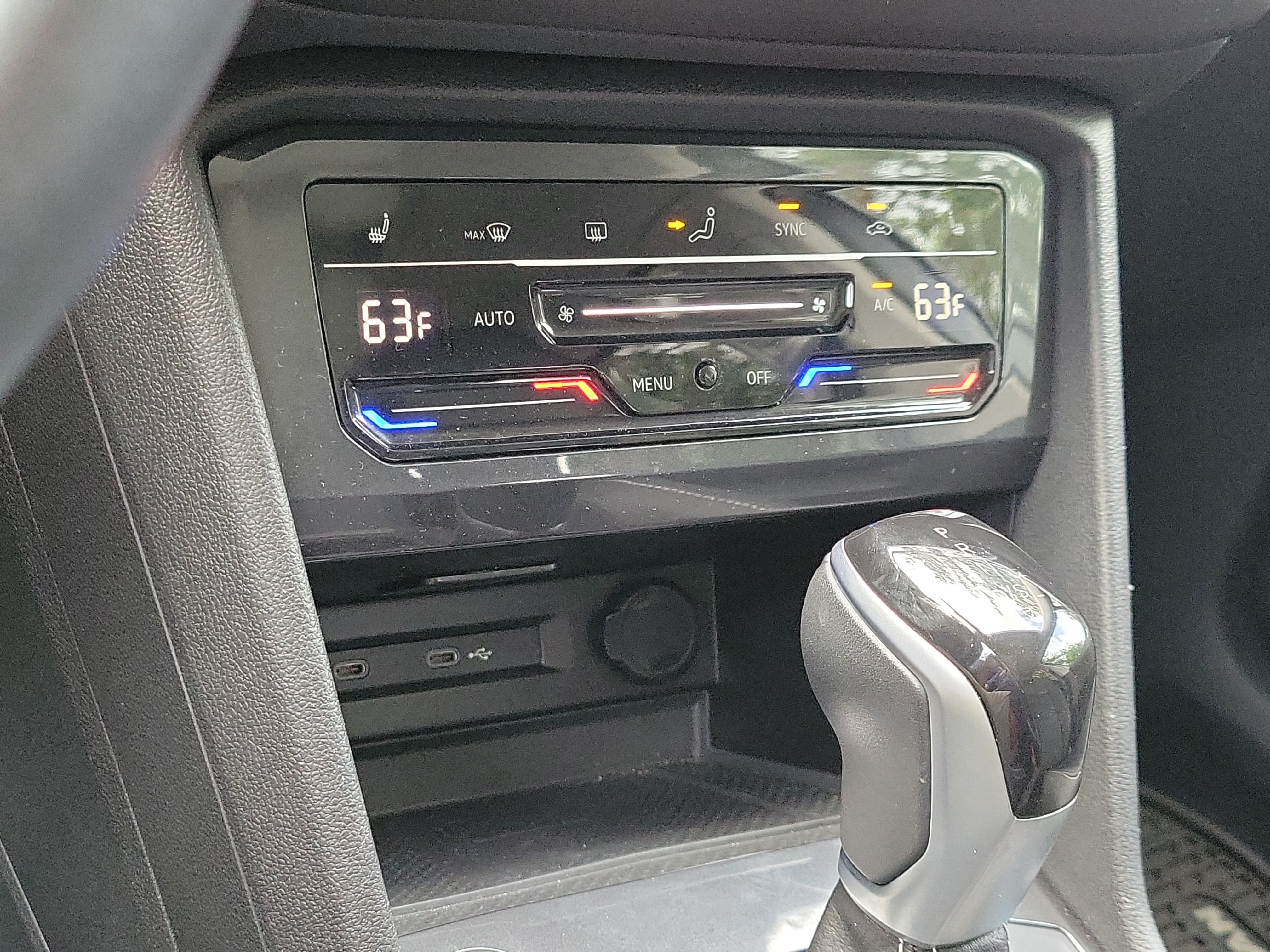2024 Volkswagen Tiguan SE - Photo 28