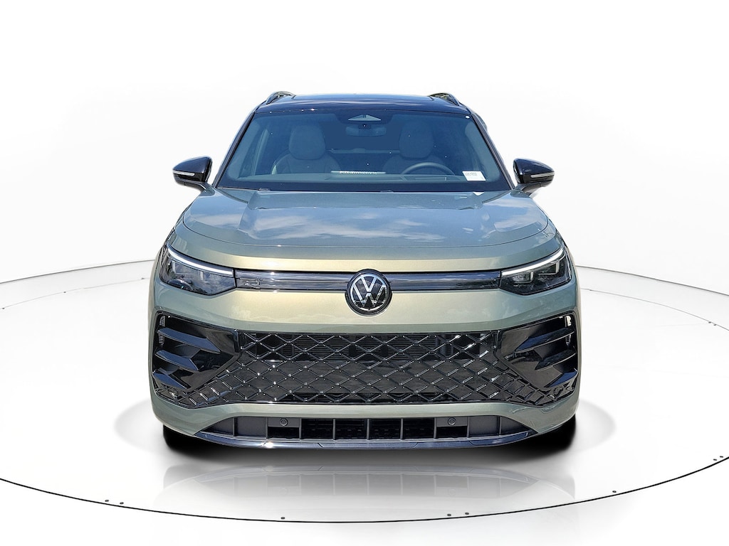 New 2026 Volkswagen Tiguan SE R-Line Black SUV