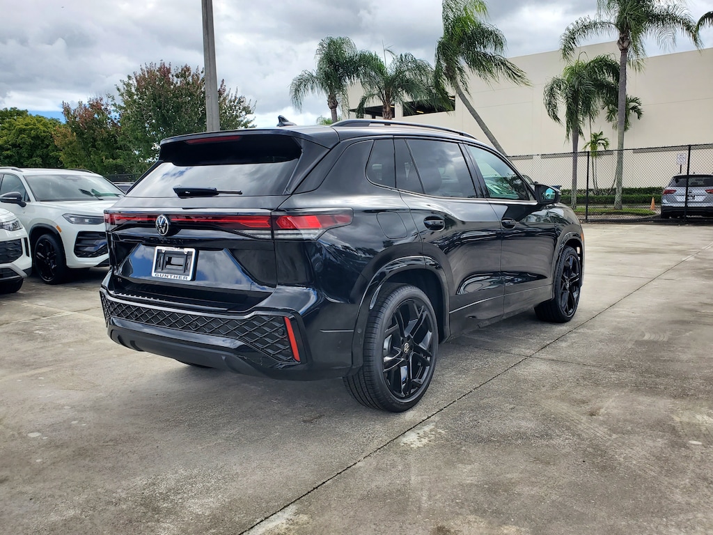 New 2026 Volkswagen Tiguan 2.0T SE R-Line Black SUV