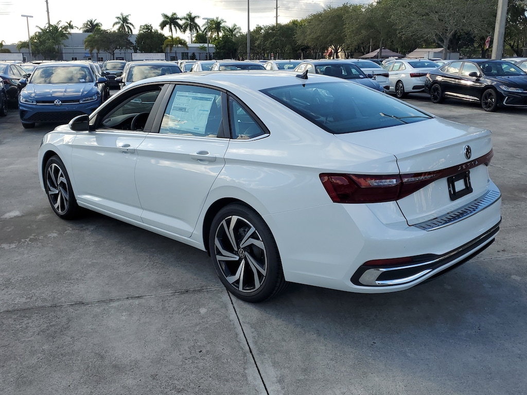 New 2026 Volkswagen Jetta 1.5T SEL Sedan