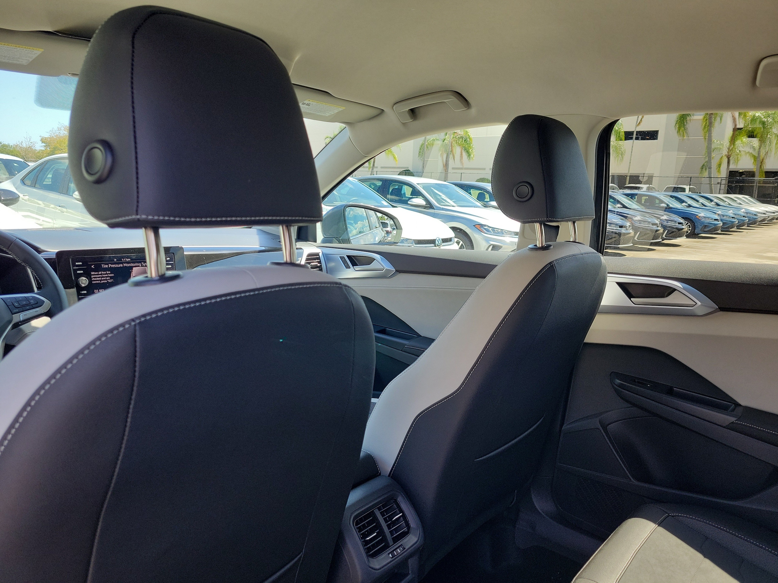 2026 Volkswagen Taos SE - Photo 11