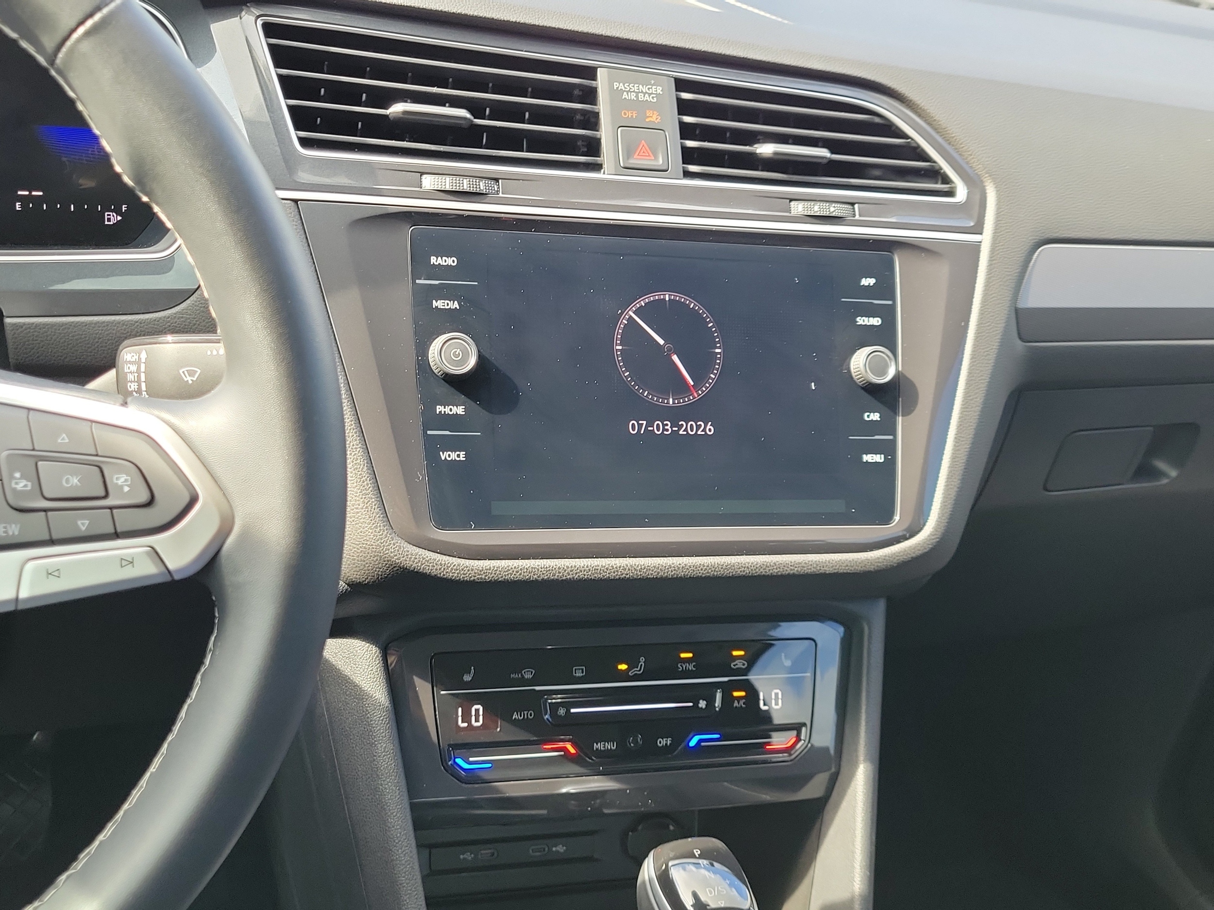 2024 Volkswagen Tiguan SE - Photo 23