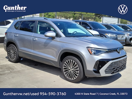 2025 Volkswagen Taos 1.5T SE SUV