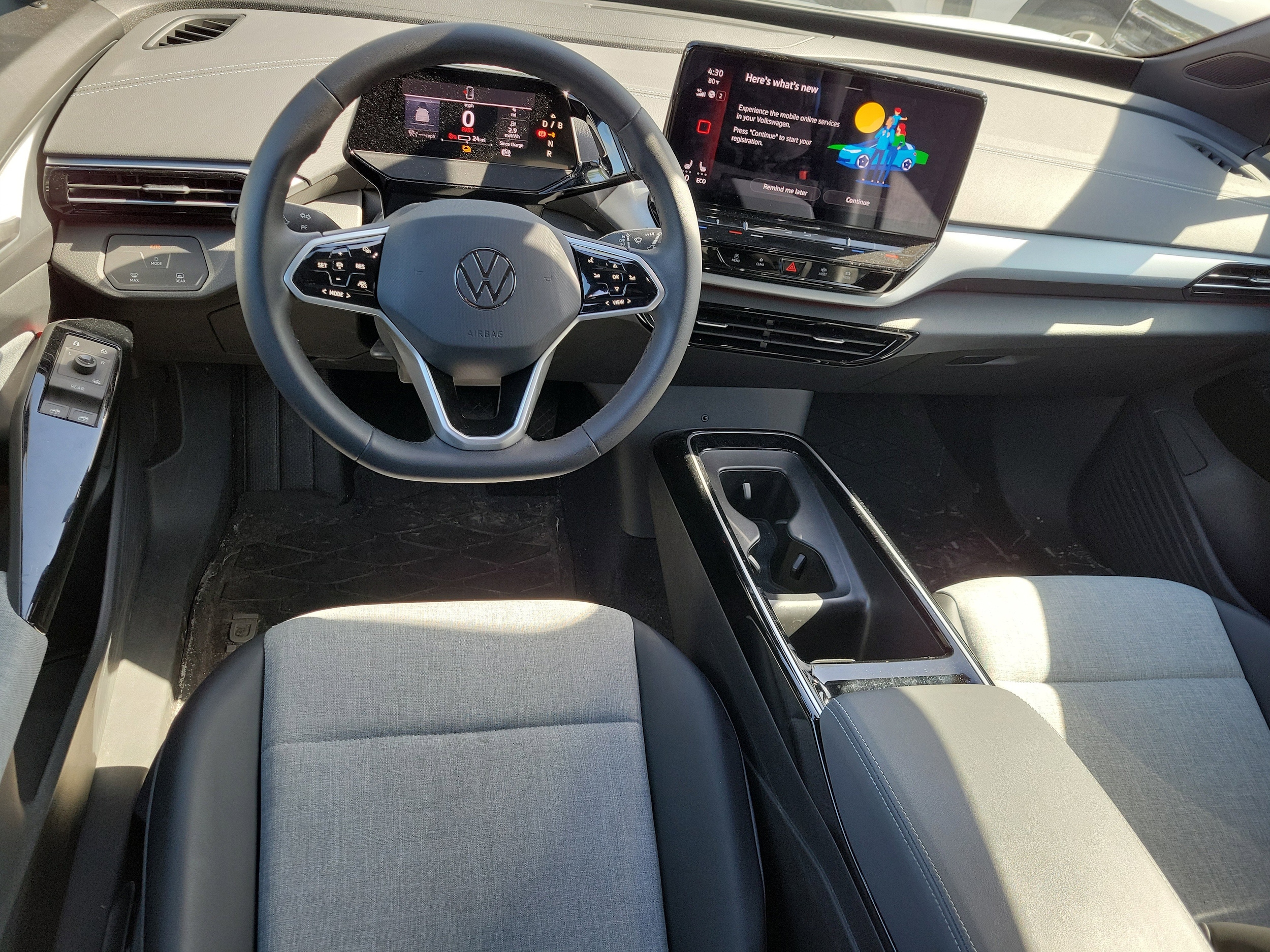 2023 Volkswagen ID.4 PRO - Photo 9