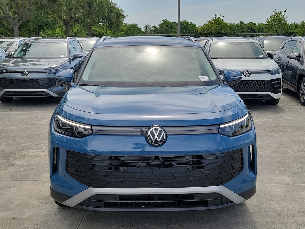 New 2026 Volkswagen Tiguan SE SUV