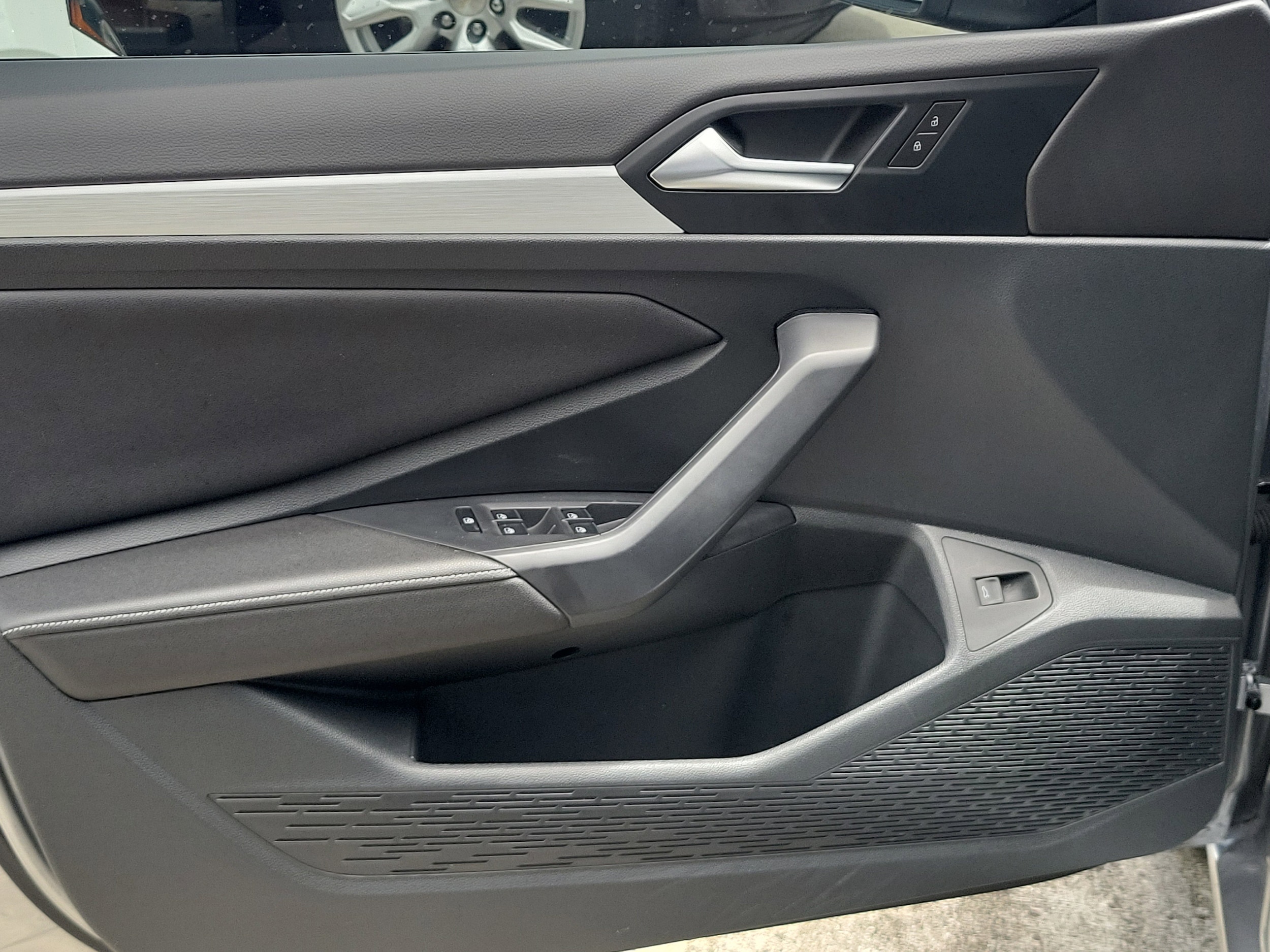 2025 Volkswagen Jetta S - Photo 13
