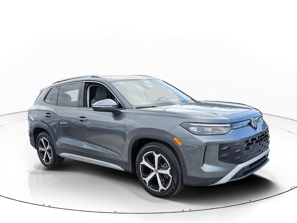 New 2026 Volkswagen Tiguan SE SUV