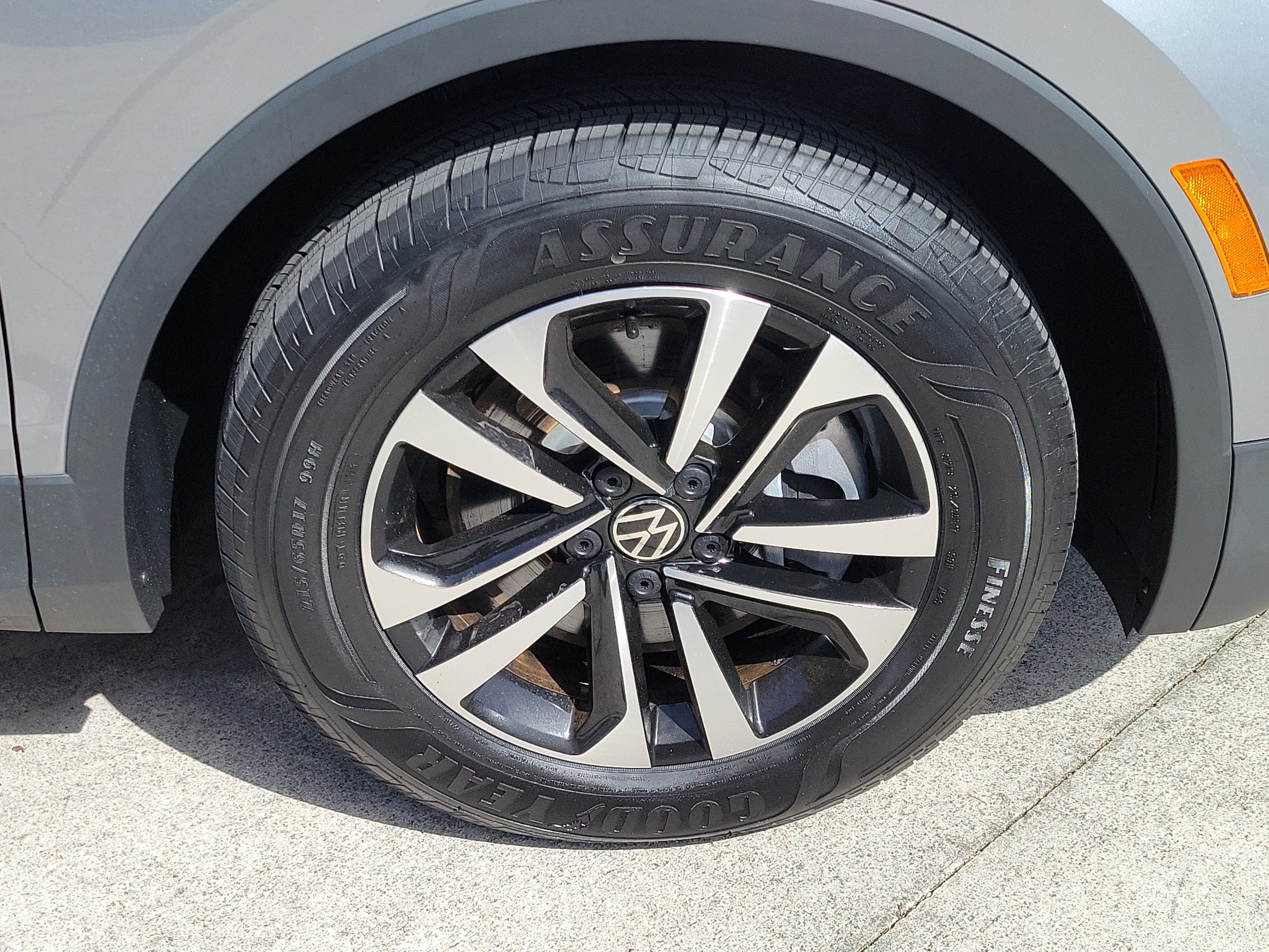 2024 Volkswagen Tiguan S - Photo 10