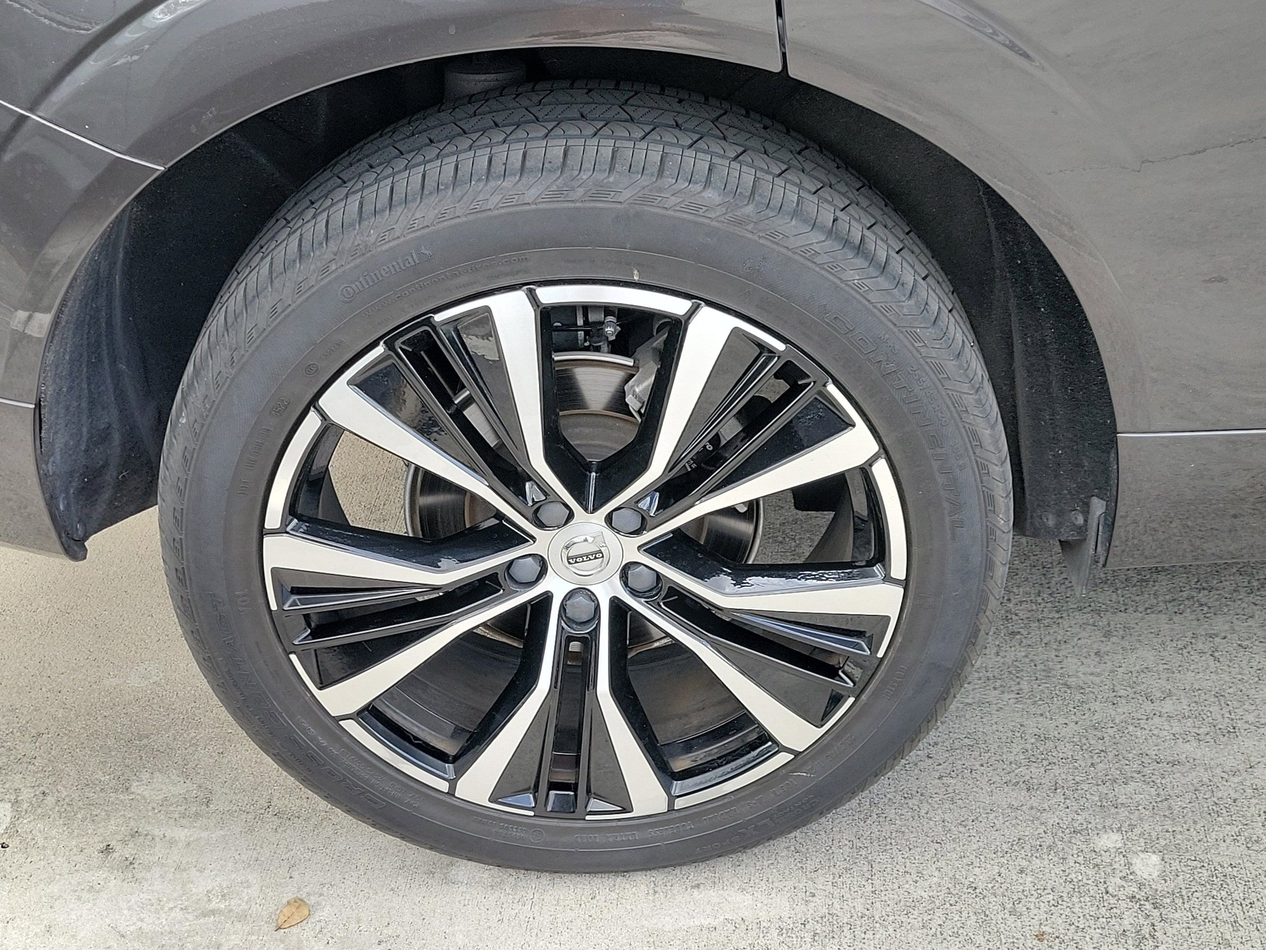 2023 Volvo XC60 Plus - Photo 13