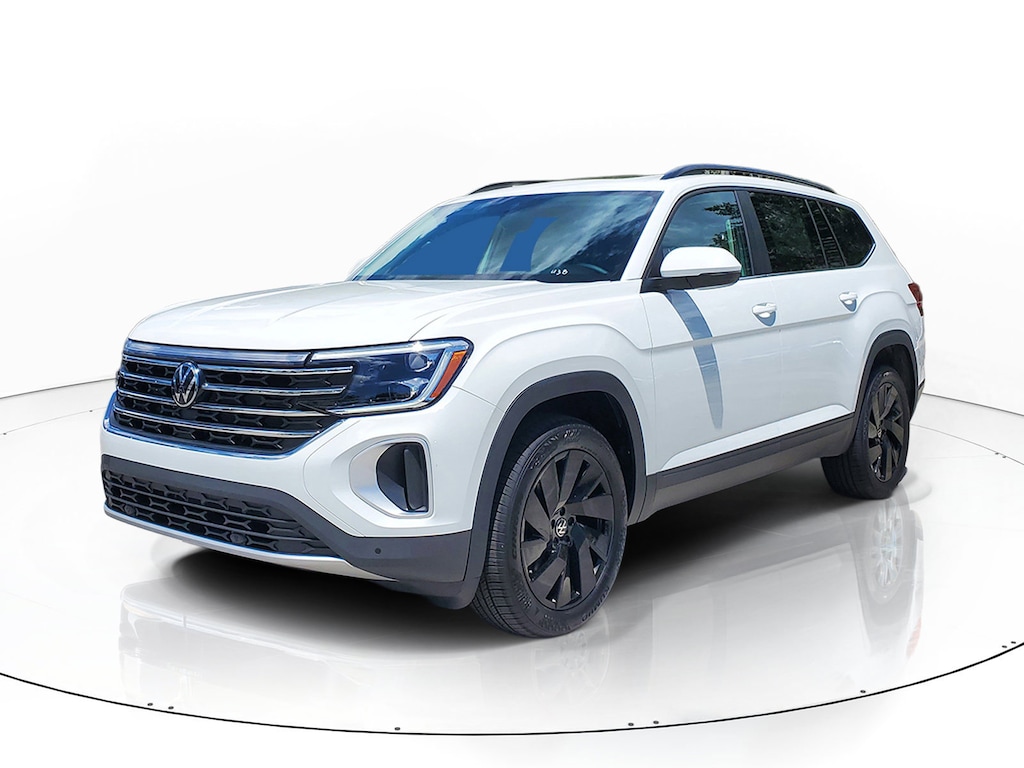 New 2026 Volkswagen Atlas SE w/Technology SUV