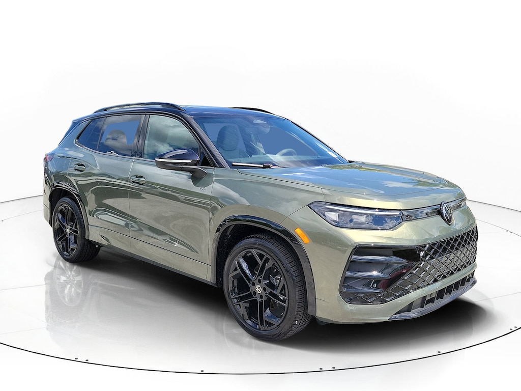 New 2026 Volkswagen Tiguan 2.0T SE R-Line Black SUV