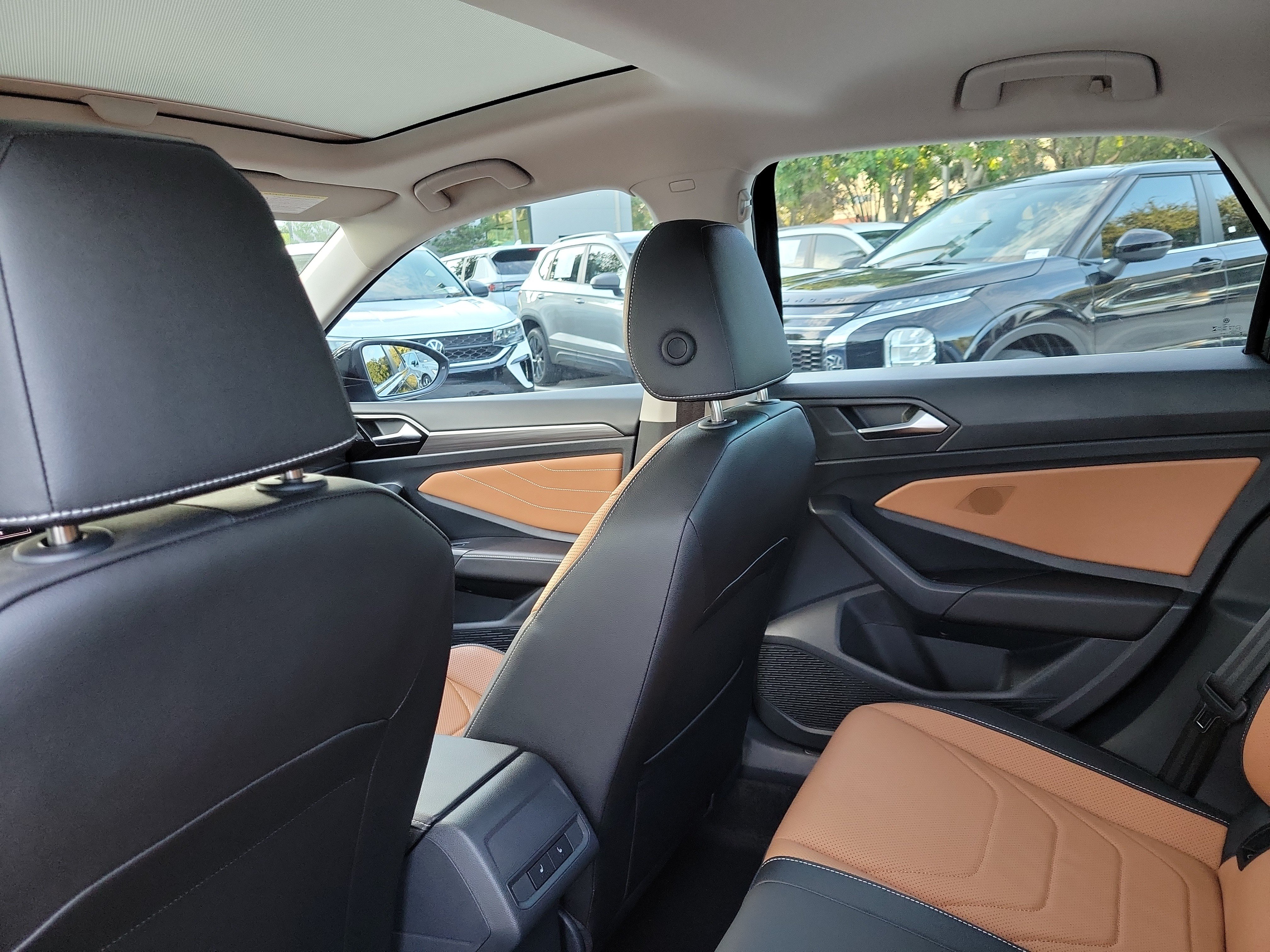 2024 Volkswagen Jetta SEL - Photo 14
