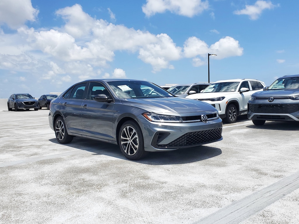 New 2025 Volkswagen Jetta 1.5T Sport Sedan