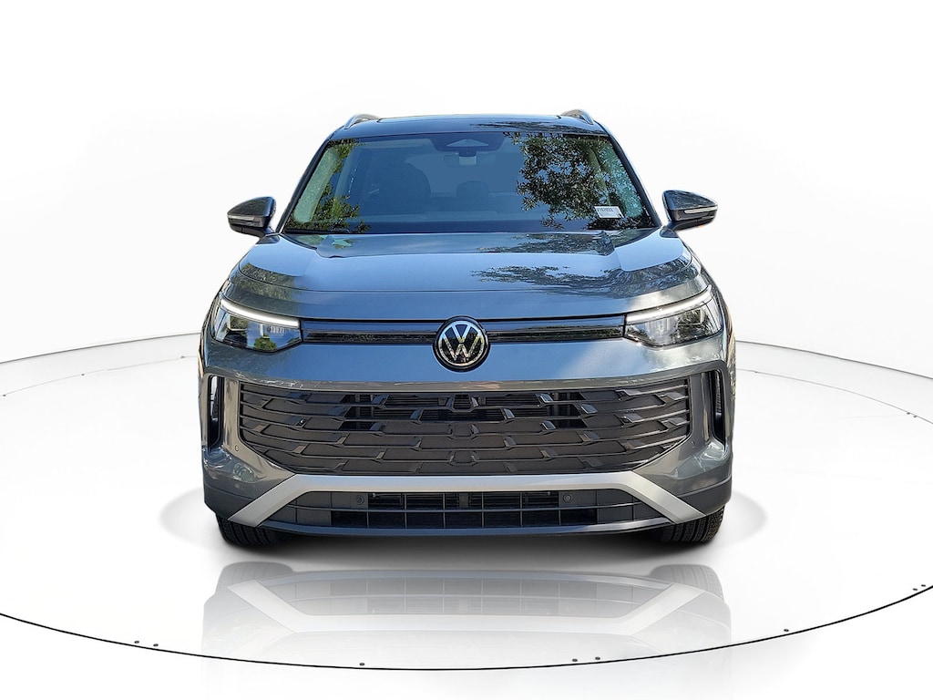 New 2026 Volkswagen Tiguan SE SUV