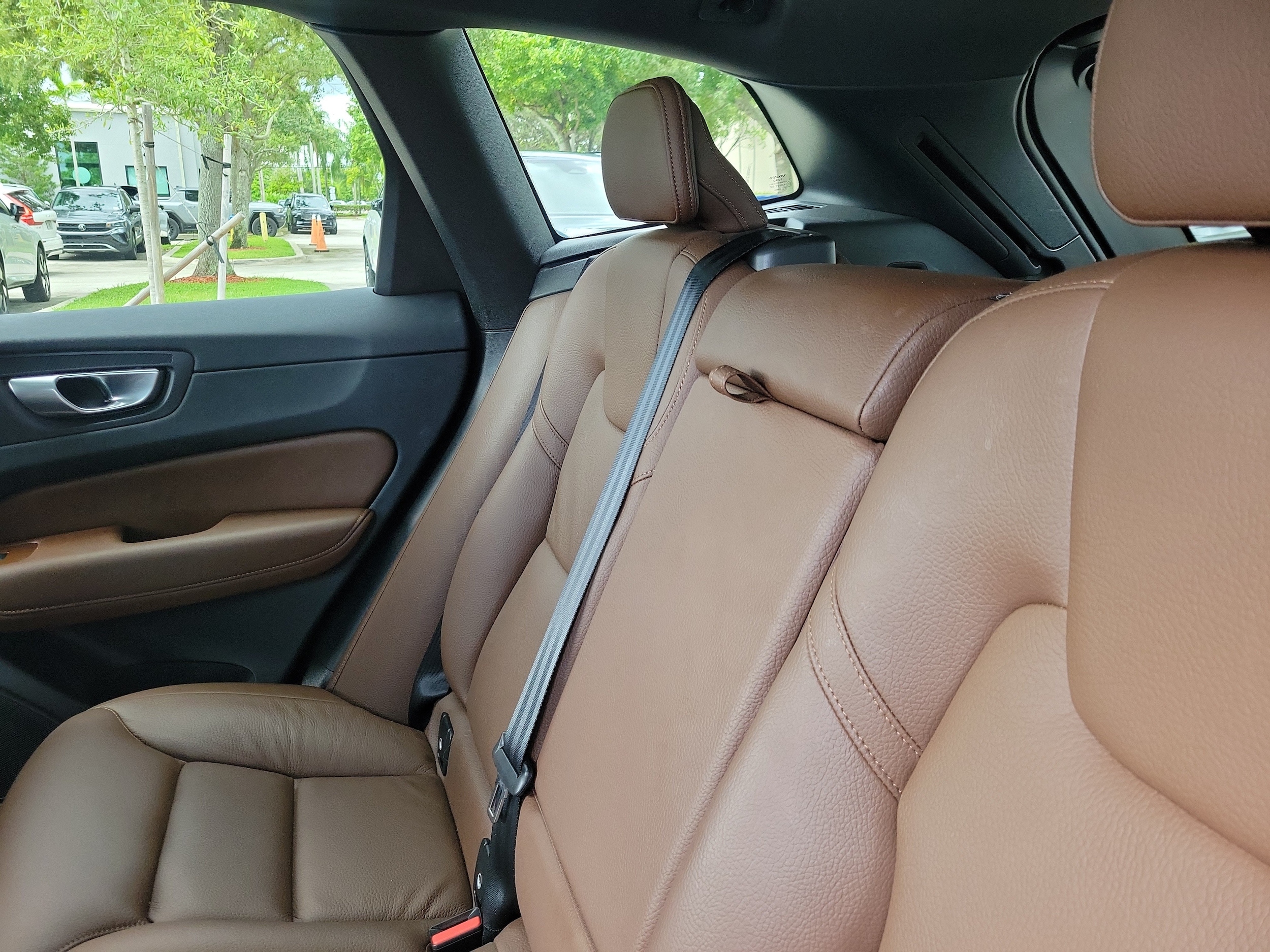 2024 Volvo XC60 Plus - Photo 11