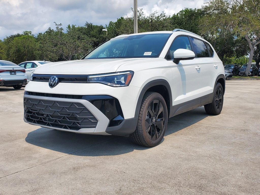 New 2026 Volkswagen Taos 1.5T SE SUV