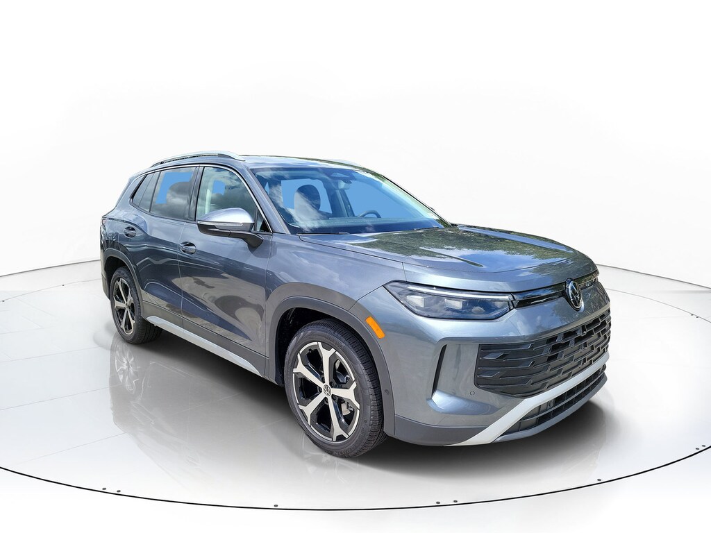 New 2026 Volkswagen Tiguan SE SUV