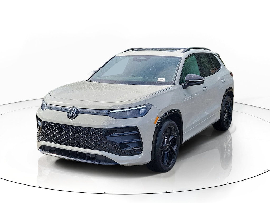 New 2026 Volkswagen Tiguan SE R-Line Black SUV