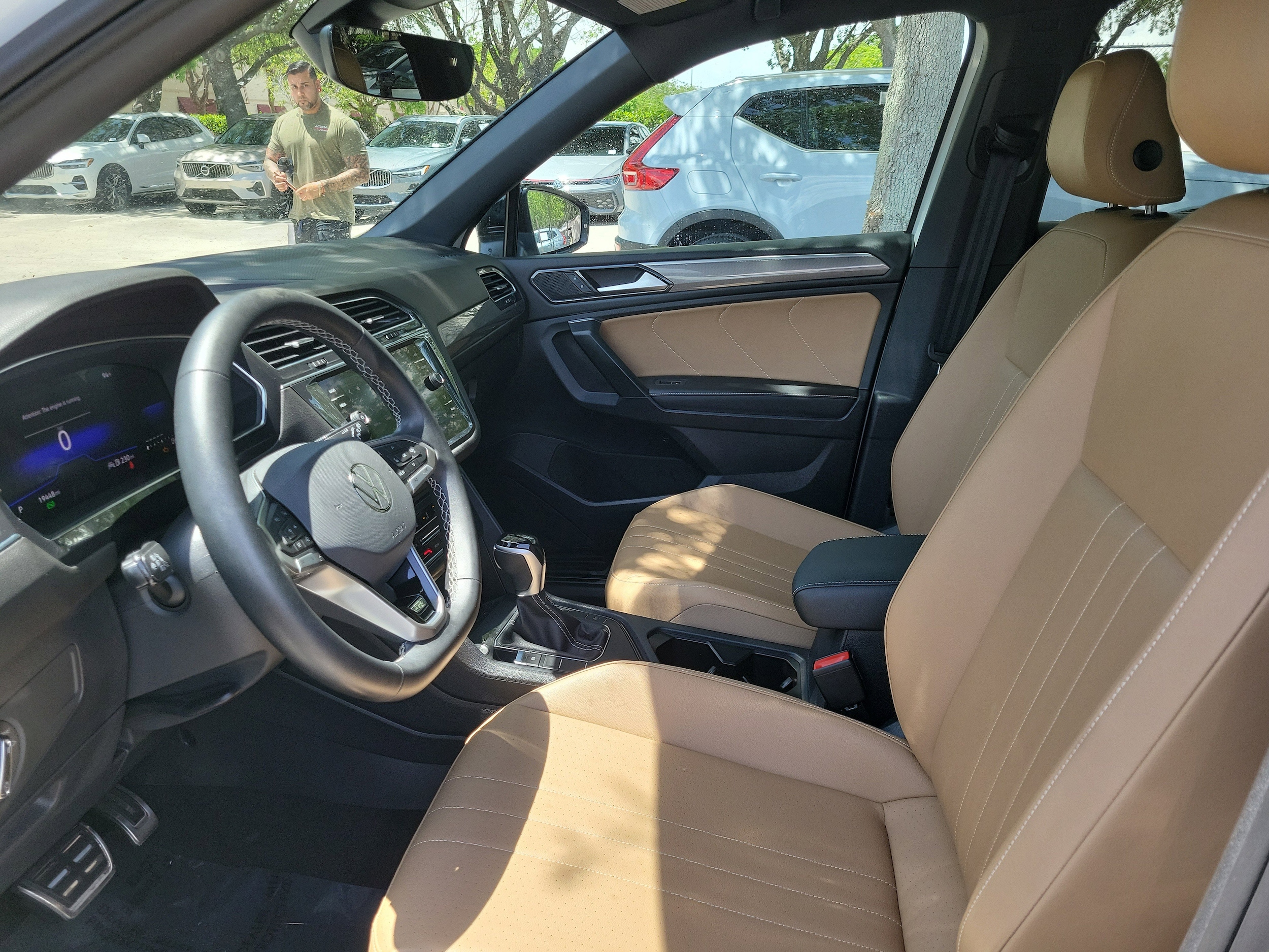 2023 Volkswagen Tiguan SE R-LINE BLACK - Photo 14