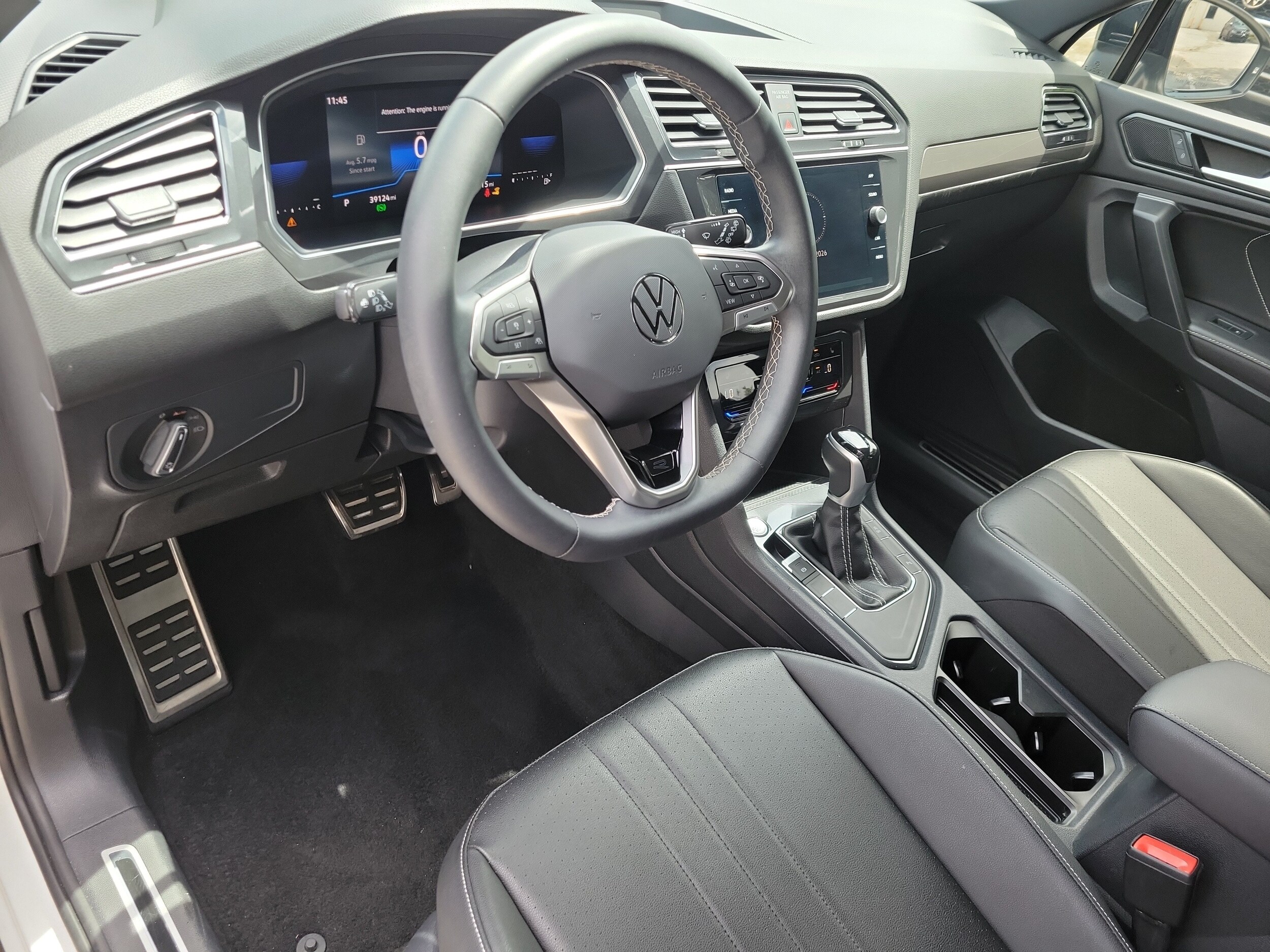2023 Volkswagen Tiguan SE R-LINE BLACK - Photo 16