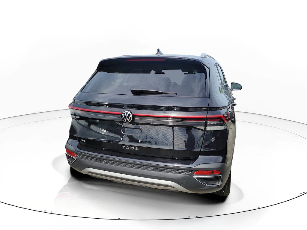 New 2026 Volkswagen Taos 1.5T SE SUV