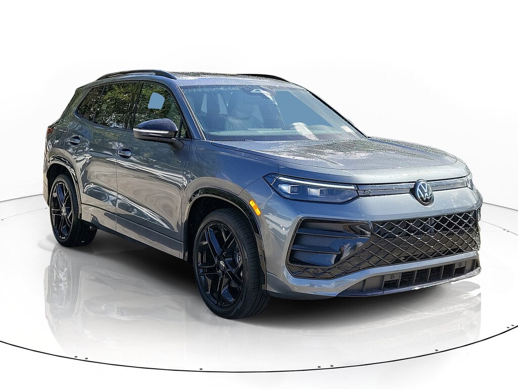 New 2026 Volkswagen Tiguan SE R-Line Black SUV