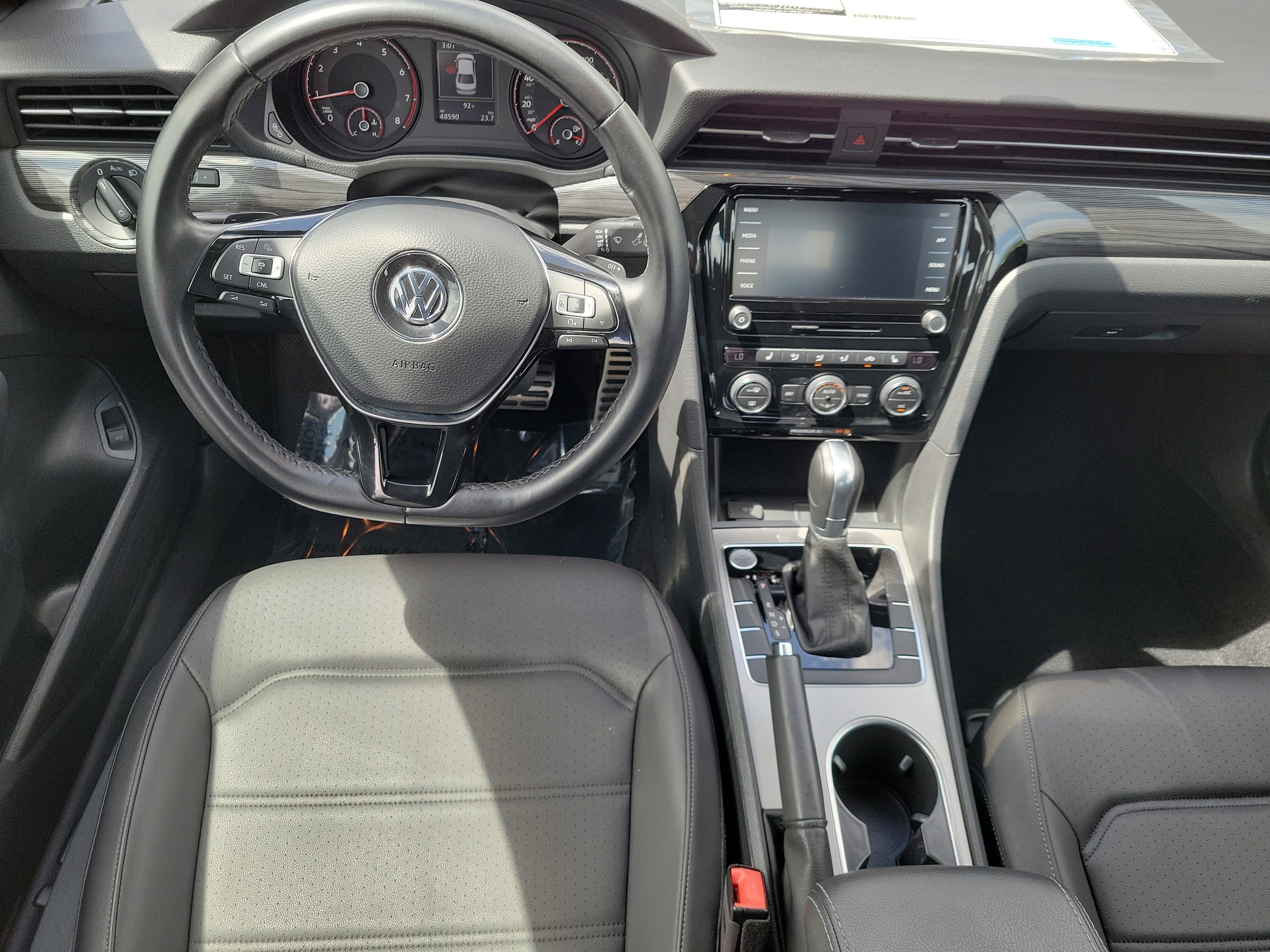 2021 Volkswagen Passat R-Line - Photo 10