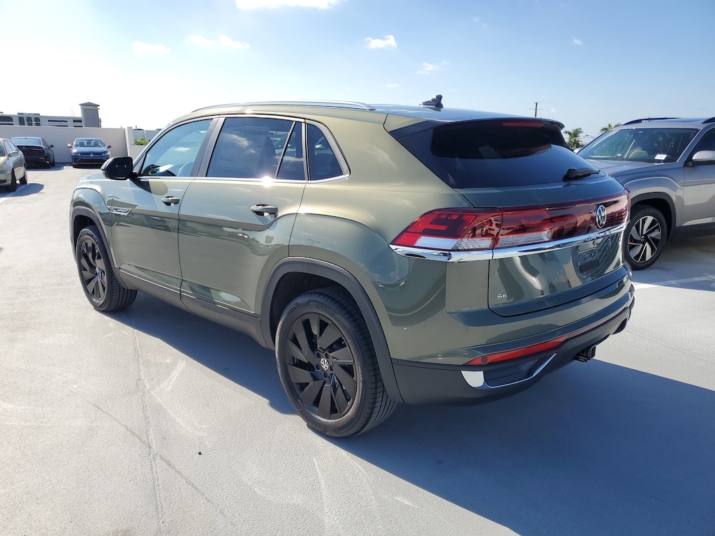 New 2026 Volkswagen Atlas Cross Sport 2.0T SE w/Technology SUV