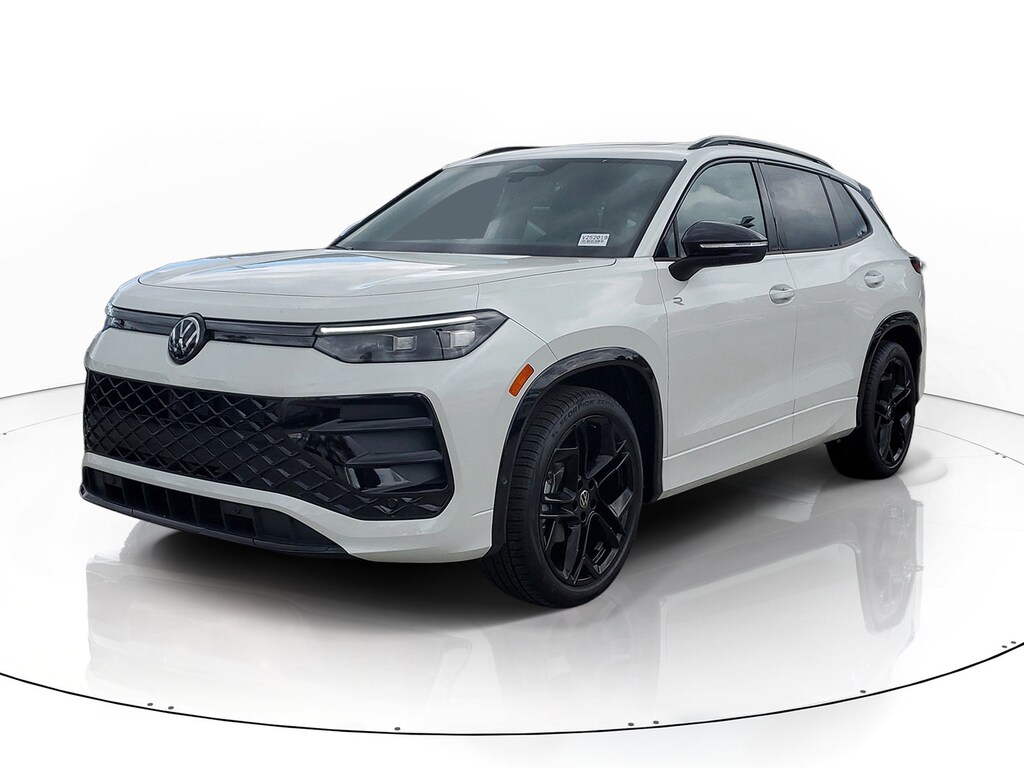 New 2026 Volkswagen Tiguan SE R-Line Black SUV