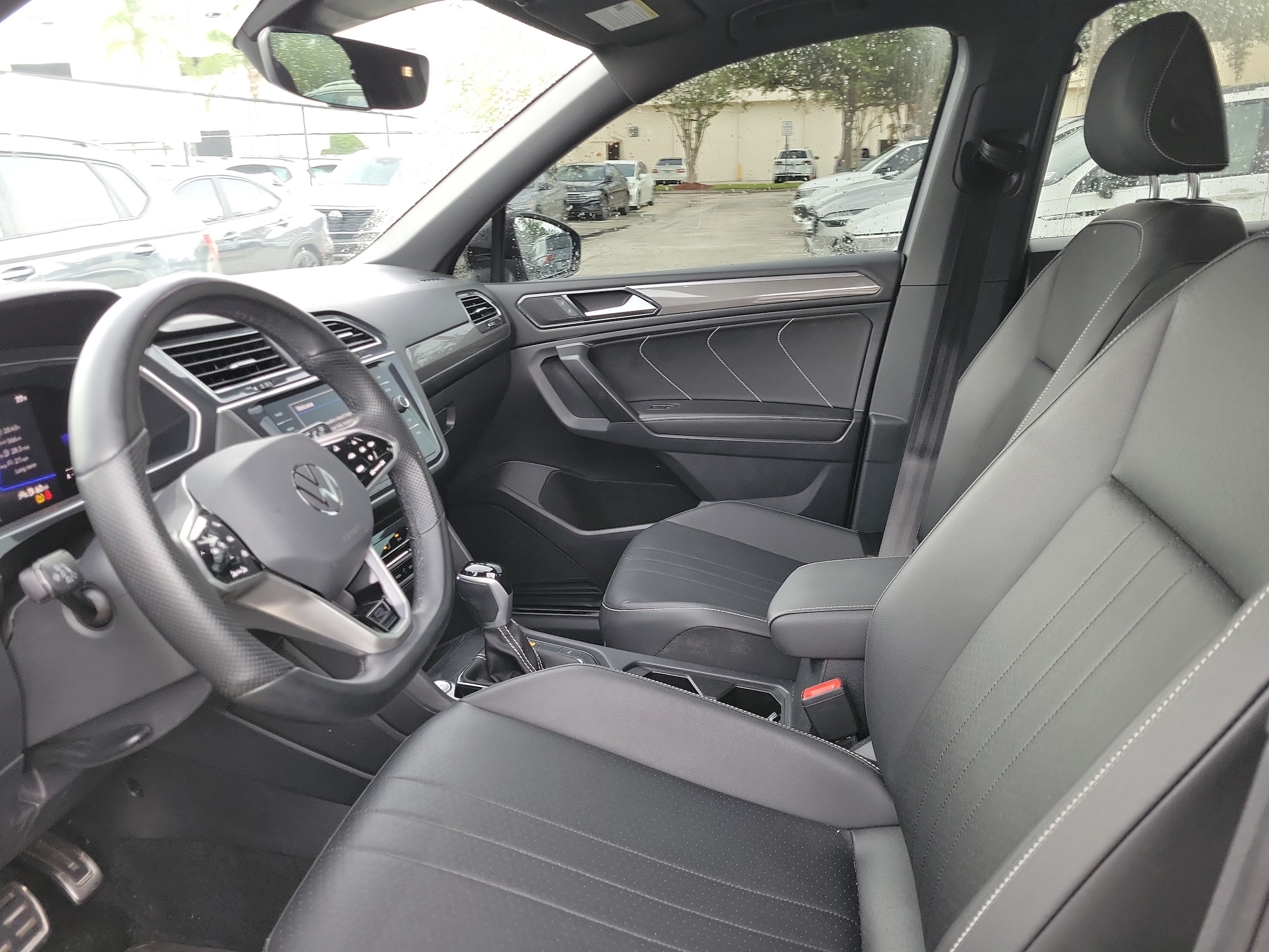 2023 Volkswagen Tiguan SE R-LINE BLACK - Photo 15