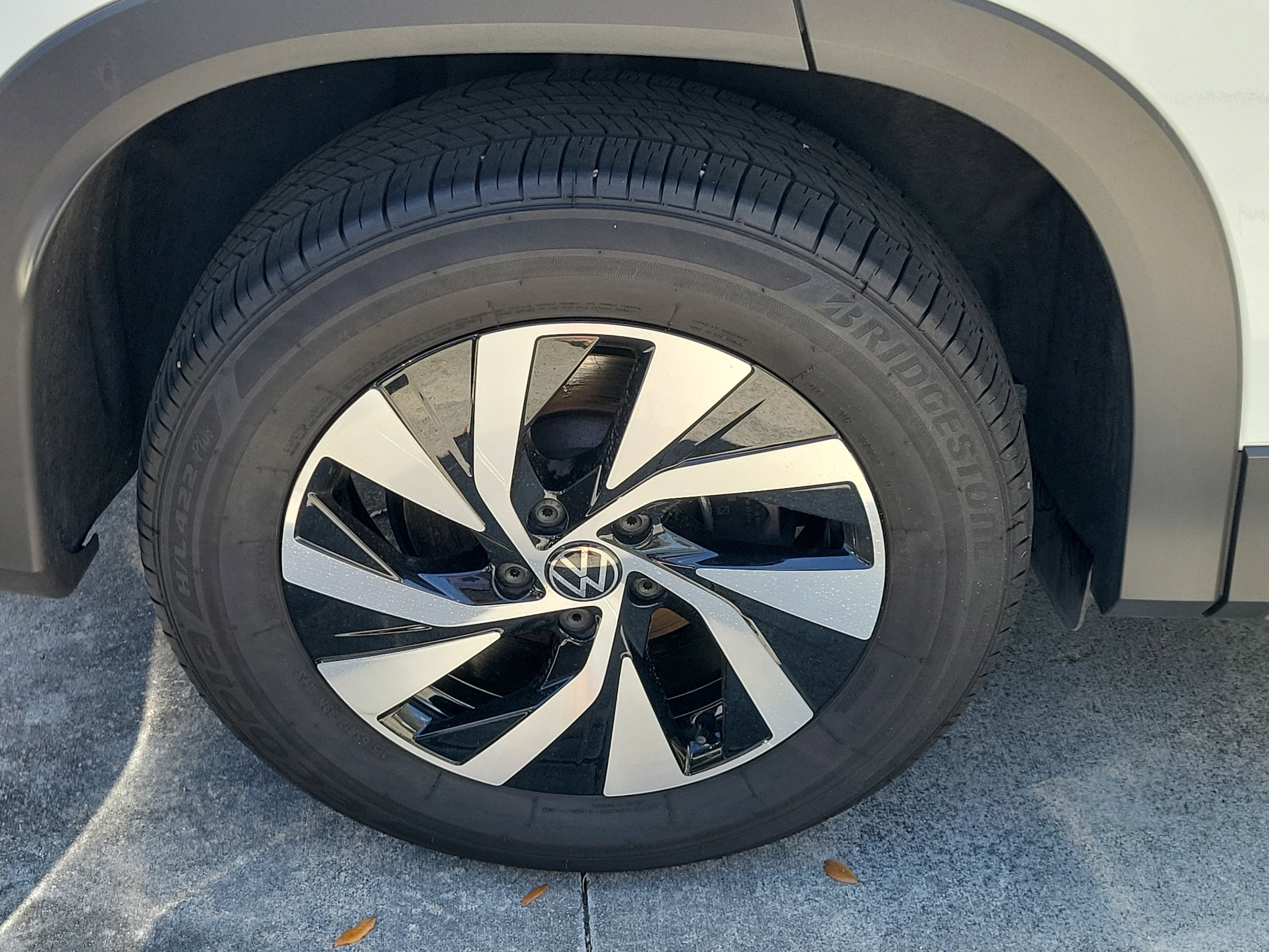 2025 Volkswagen Tiguan S - Photo 10