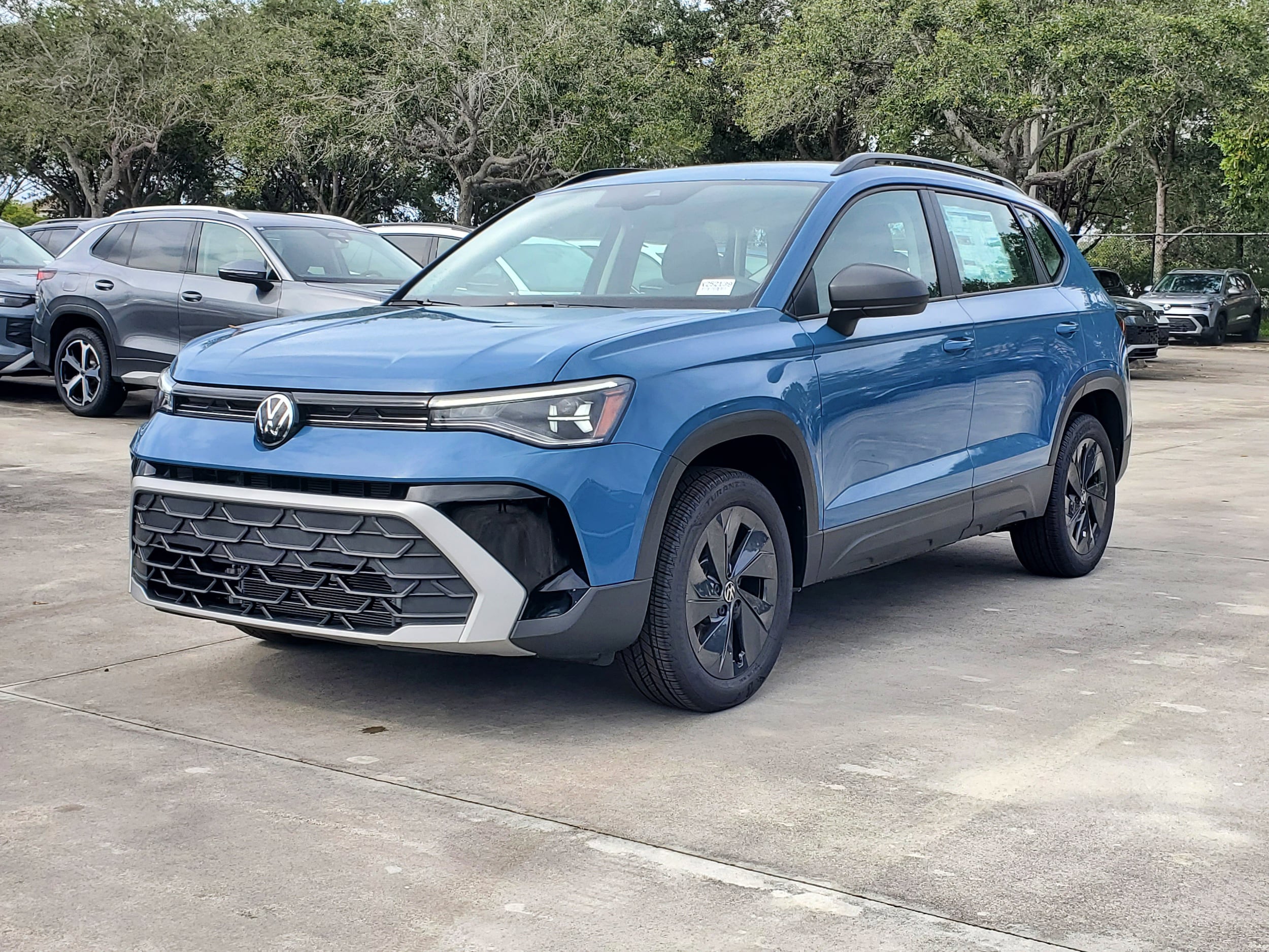 2025 Volkswagen Taos S